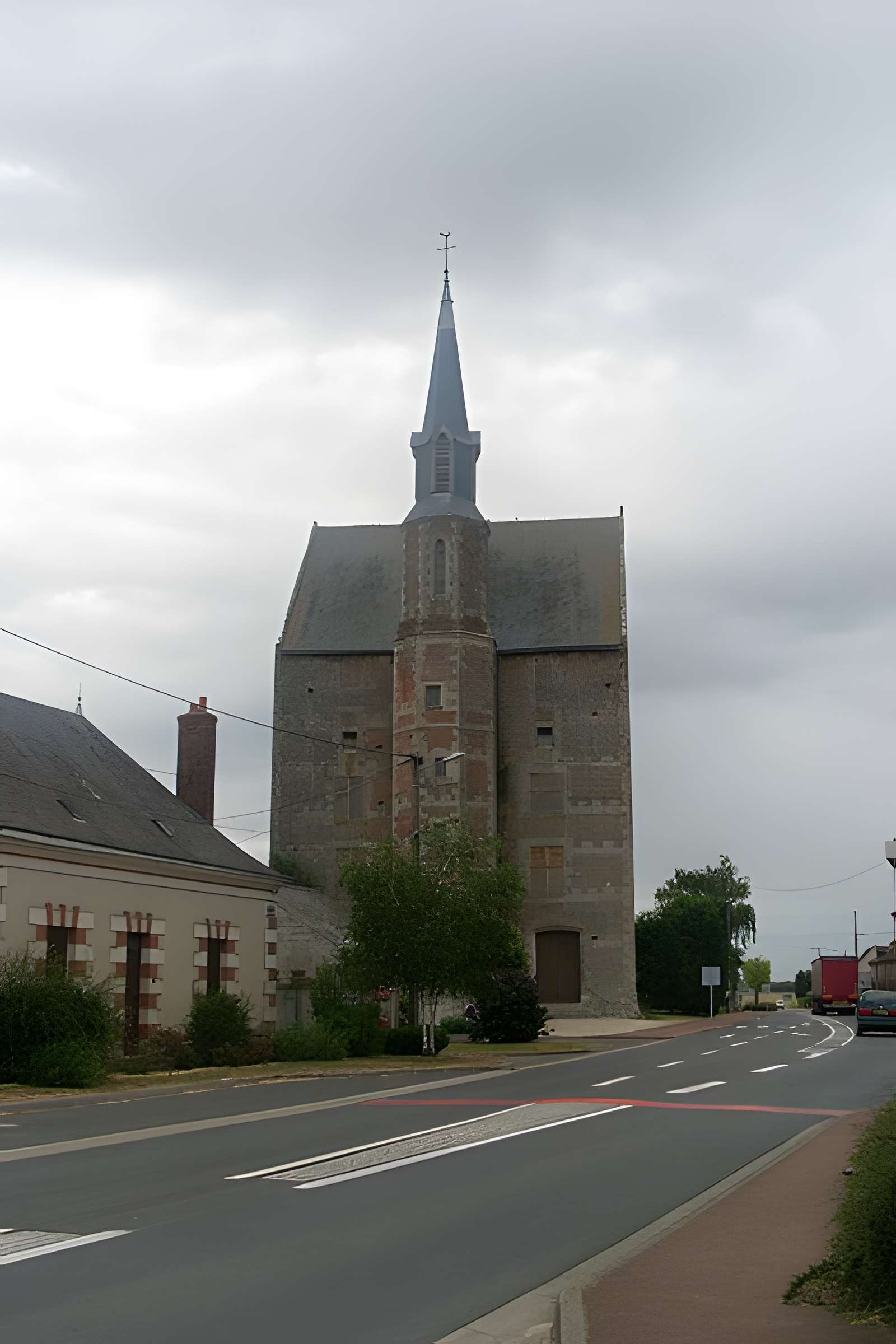 Église Saint-Laurent de Saint-Laurent-en-Gâtines