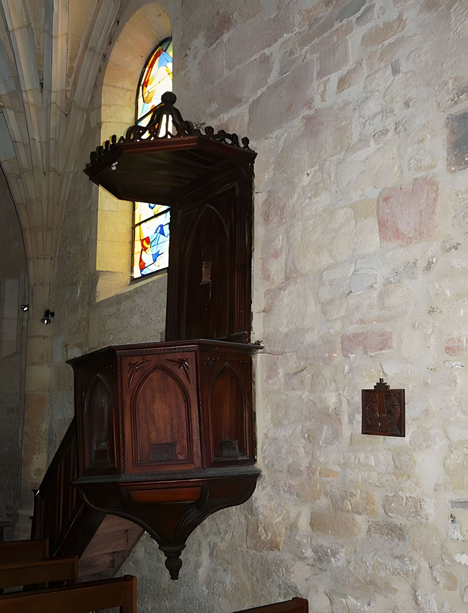 Église Saint-Laurent de Saint-Laurent-sur-Manoire