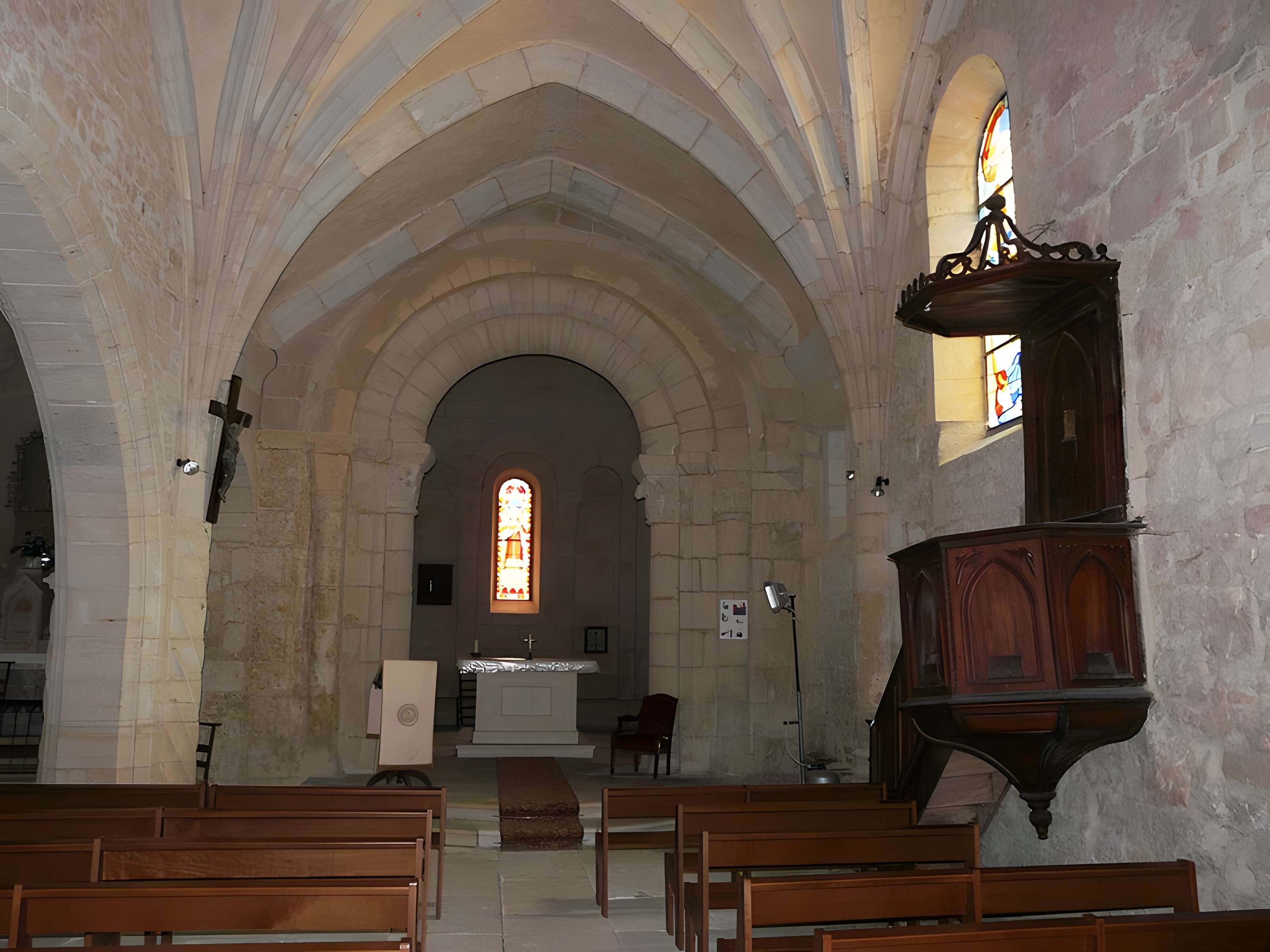Église Saint-Laurent de Saint-Laurent-sur-Manoire