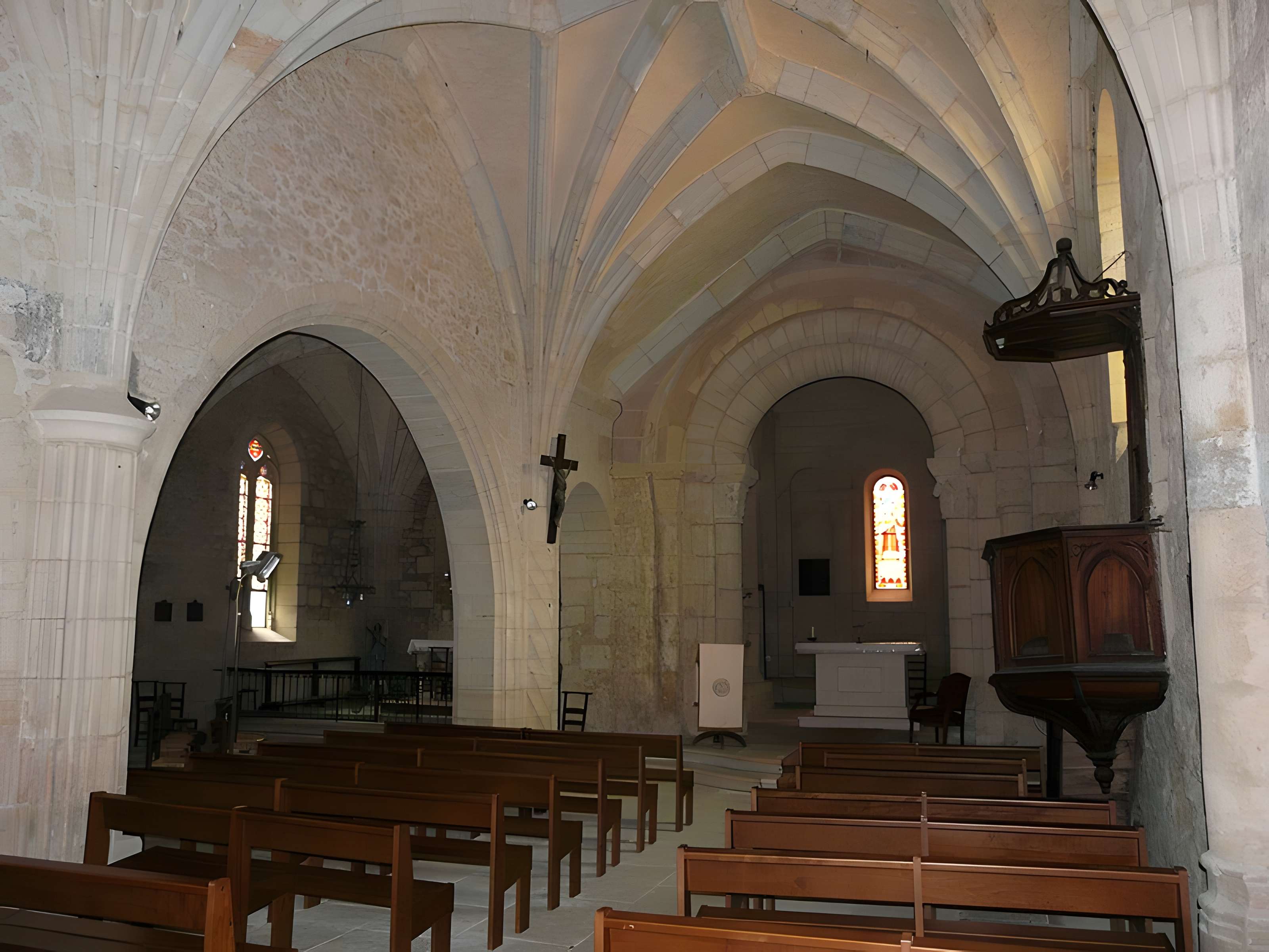 Église Saint-Laurent de Saint-Laurent-sur-Manoire