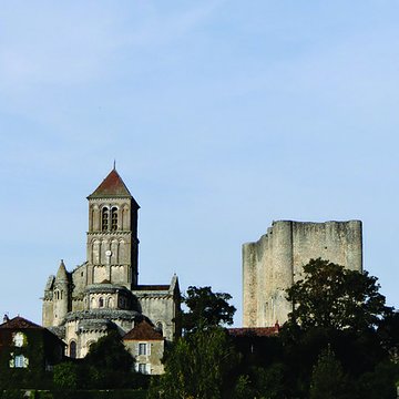 Église Saint-Pierre de Chauvigny