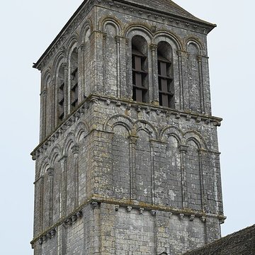 Église Saint-Pierre de Chauvigny