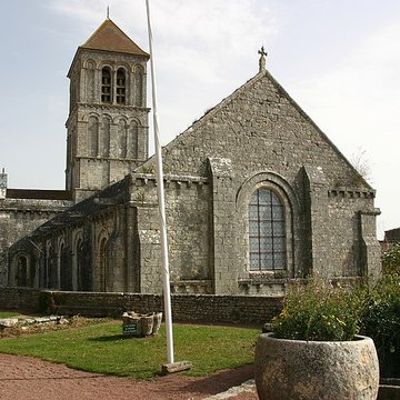 Église Saint-Pierre de Chauvigny
