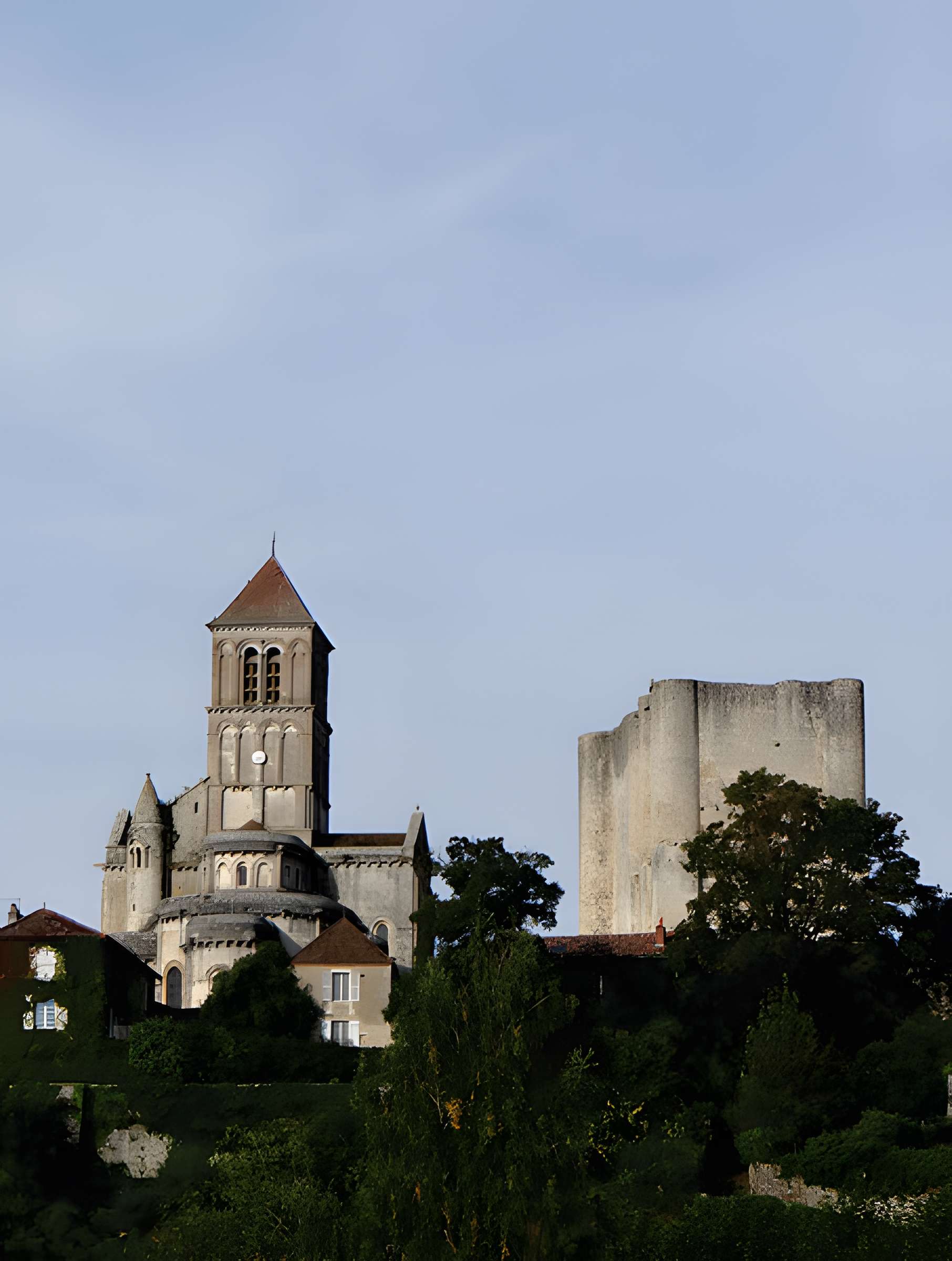 Église Saint-Pierre de Chauvigny