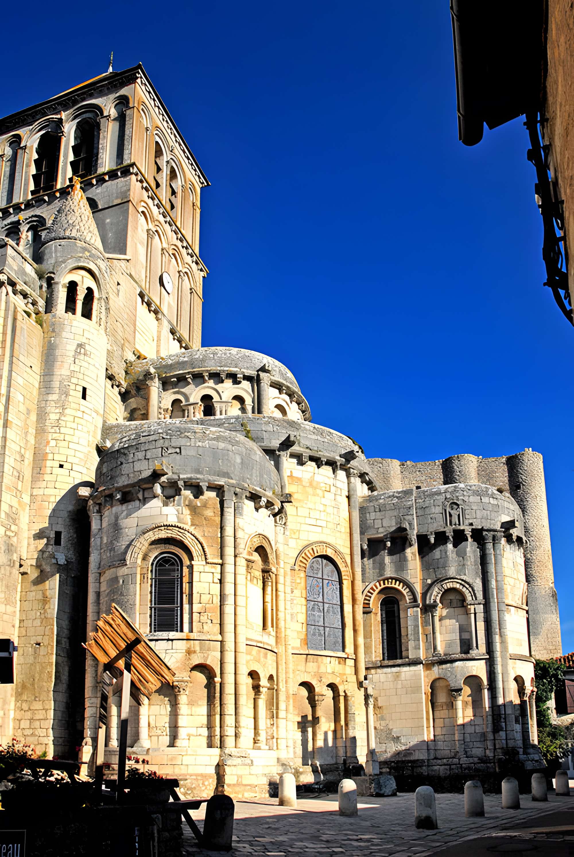 Église Saint-Pierre de Chauvigny