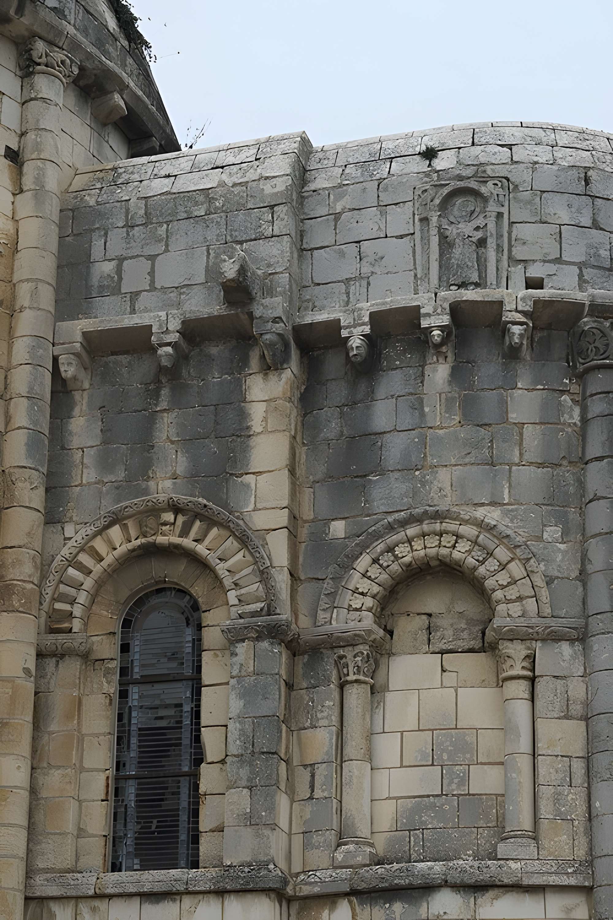 Église Saint-Pierre de Chauvigny