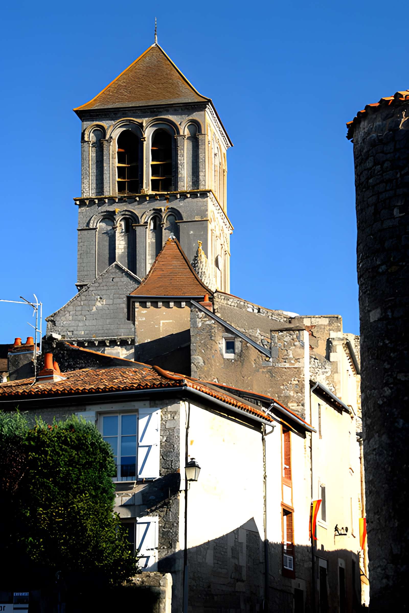 Église Saint-Pierre de Chauvigny