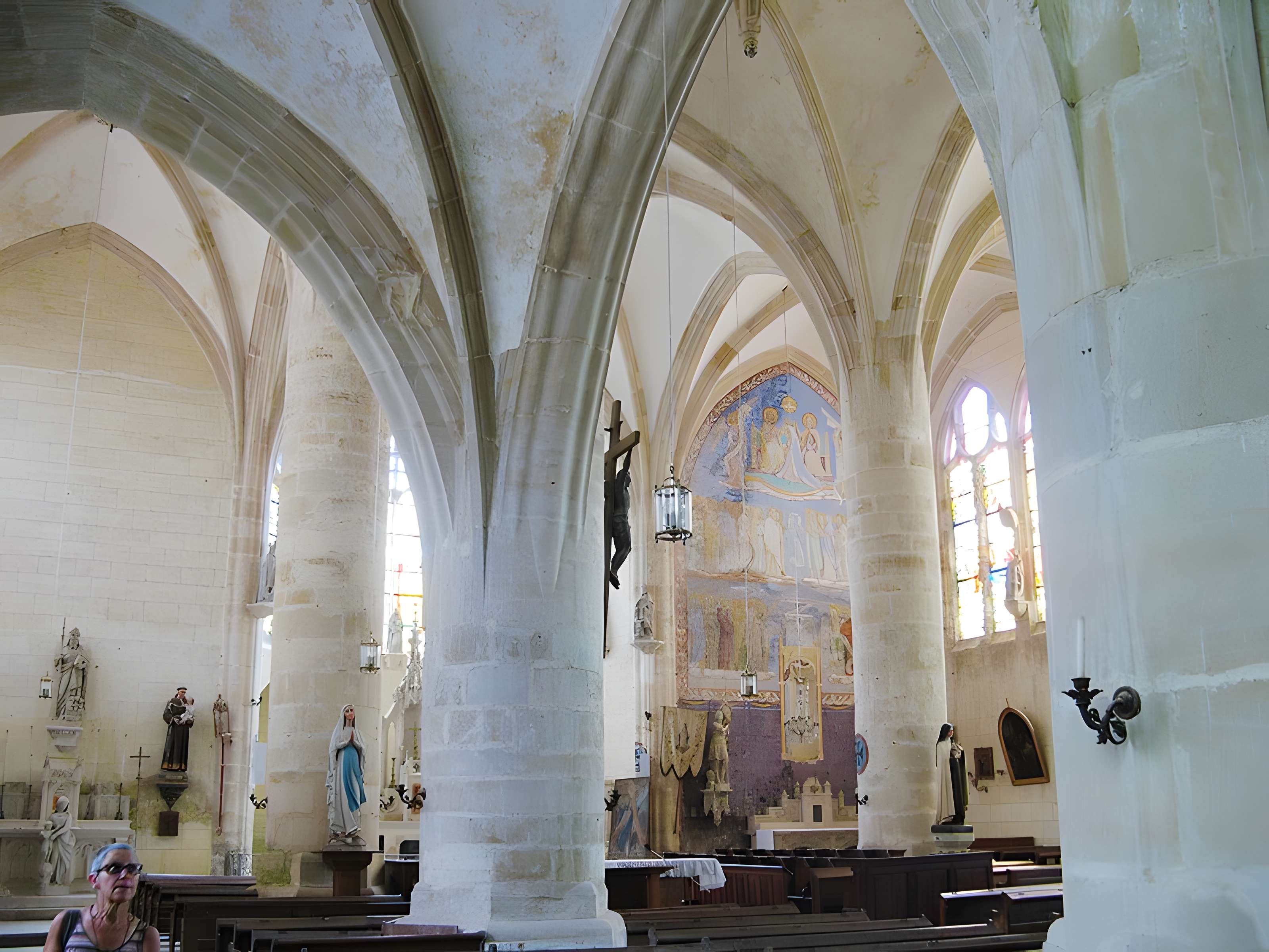 Église Saint-Laurent de Soulaines-Dhuys