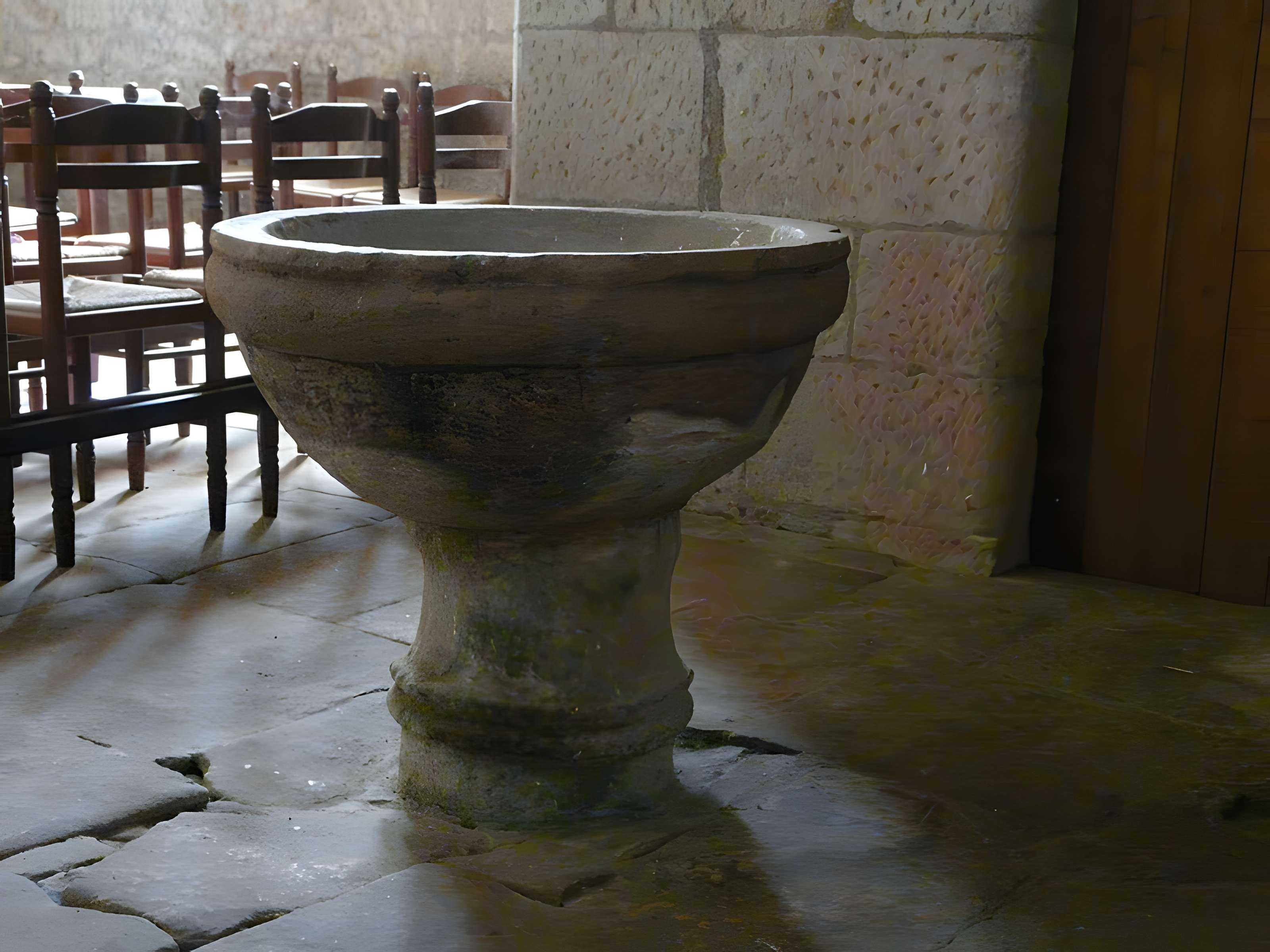 Église Saint-Laurent de Valojoulx