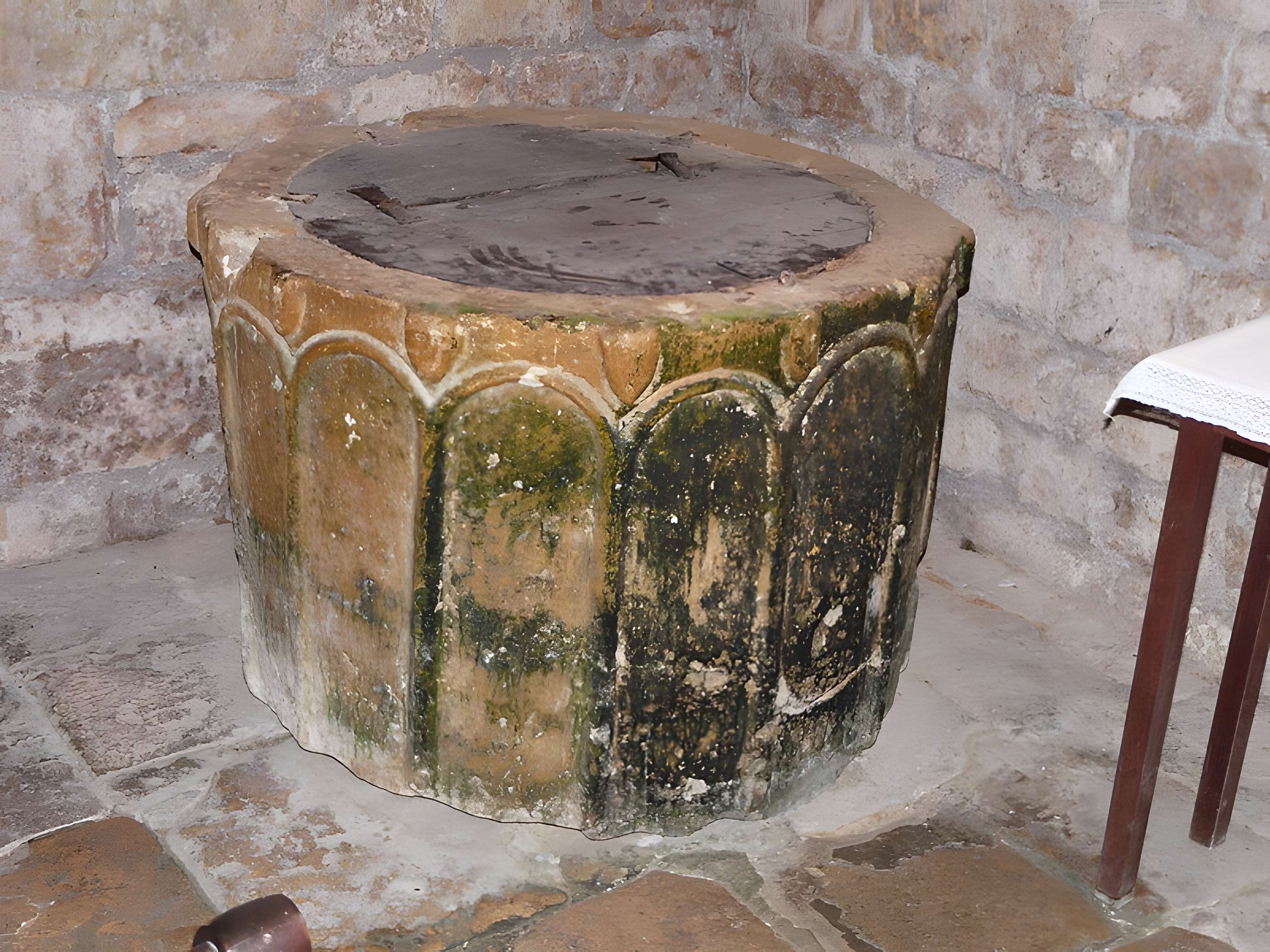 Église Saint-Laurent de Valojoulx