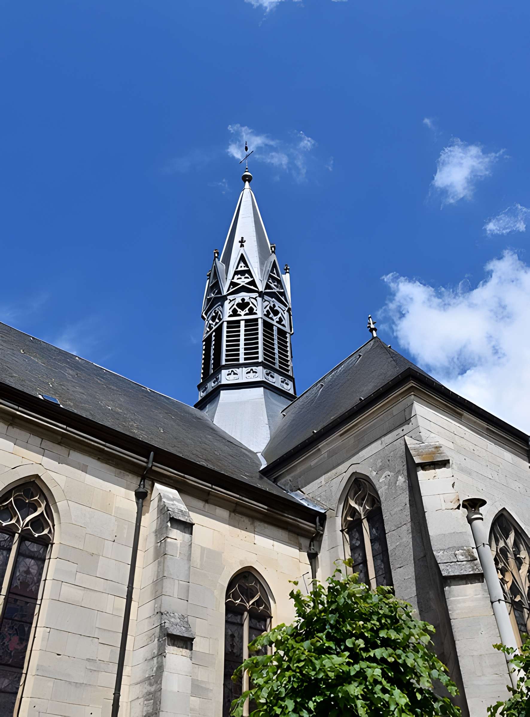Église Saint-Laurent d'Éclaron