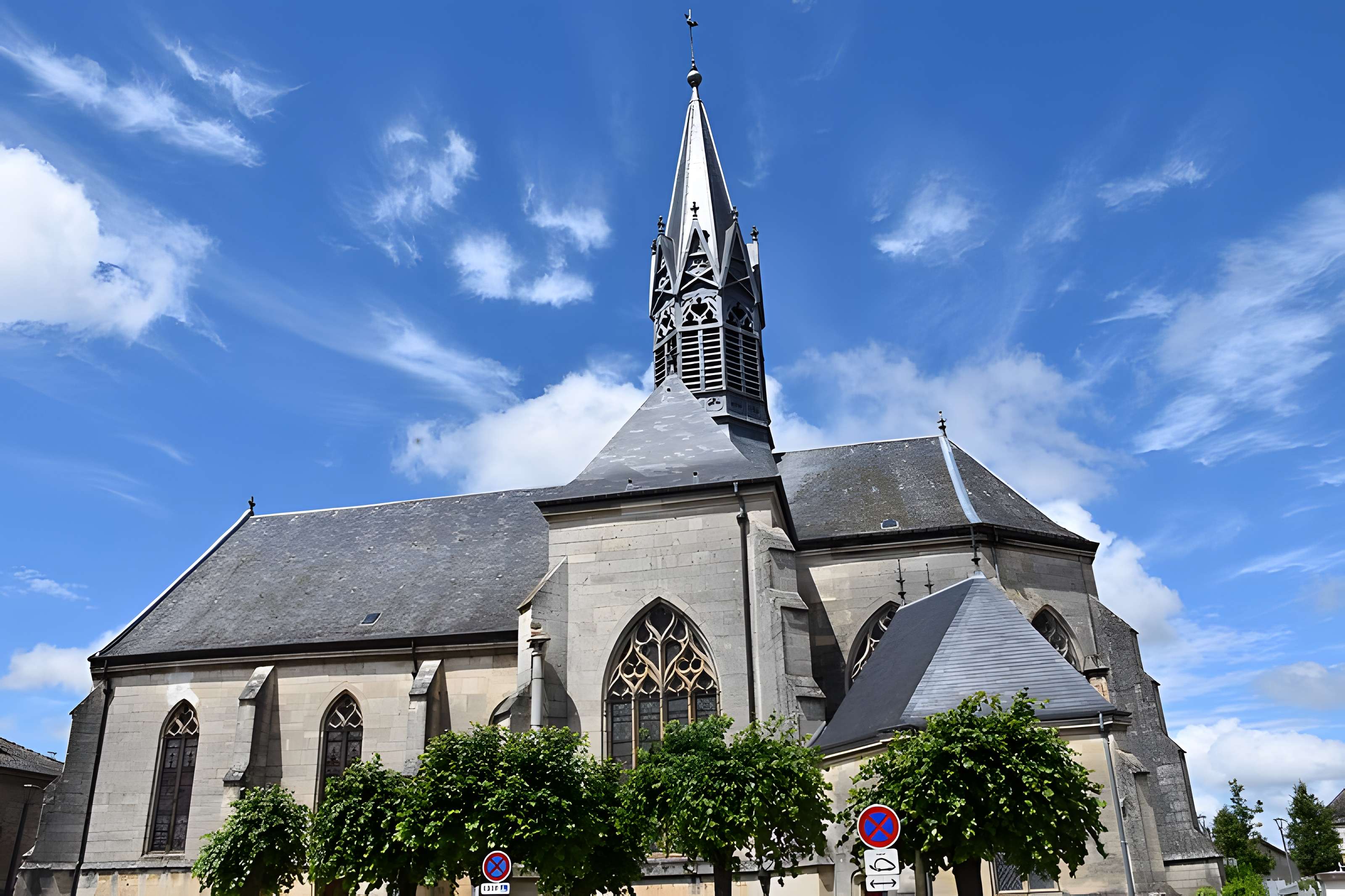 Église Saint-Laurent d'Éclaron