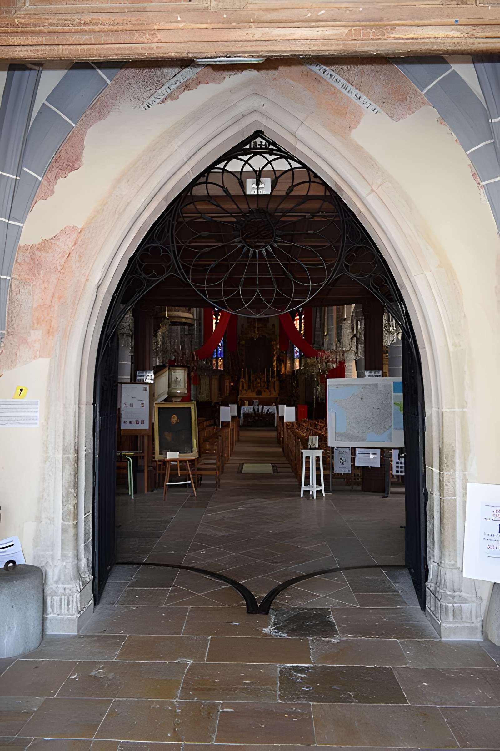 Église Saint-Laurent d'Ornans