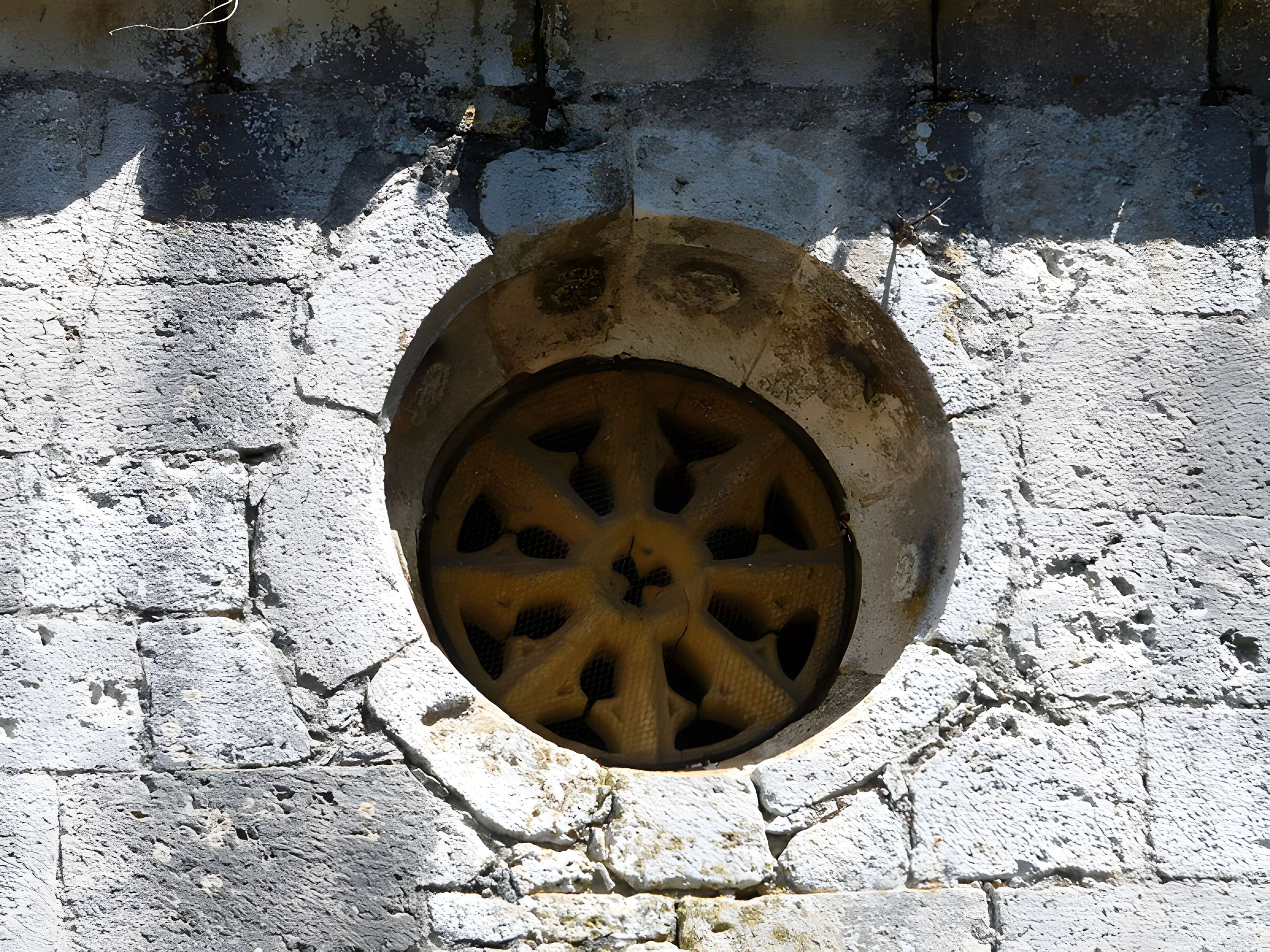 Église Saint-Laurent-et-Saint-Martin de Conne-de-Labarde
