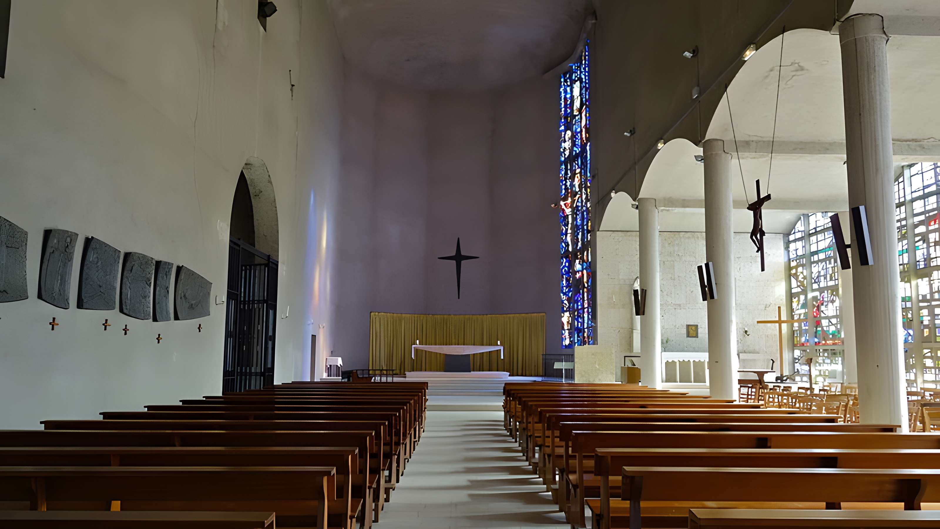 Église Saint-Lazare de Lèves