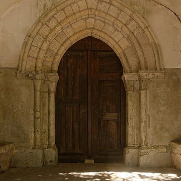 Église Saint-Léonard des Granges-le-Roi