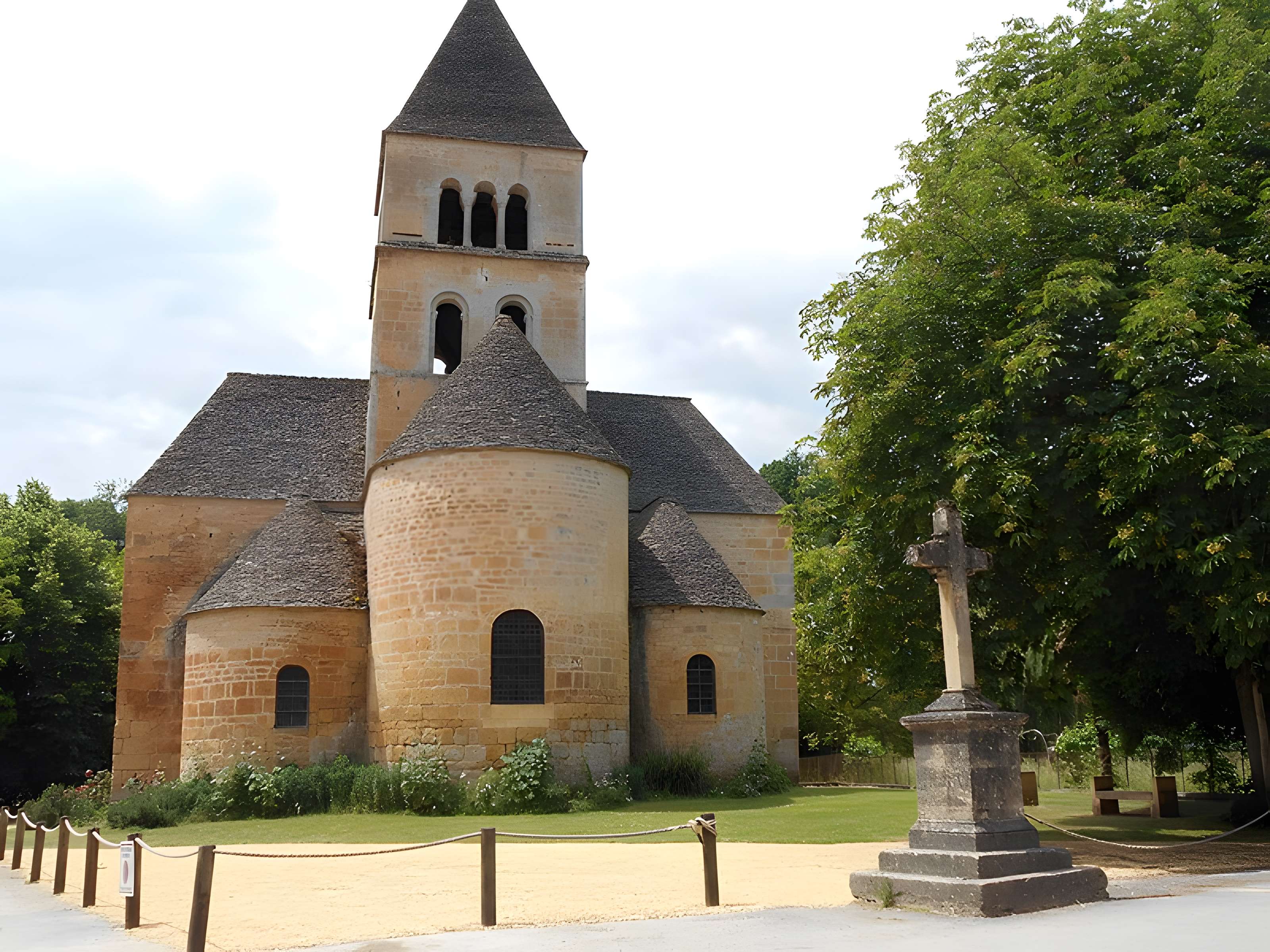 Église Saint-Léonce de Saint-Léon-sur-Vézère