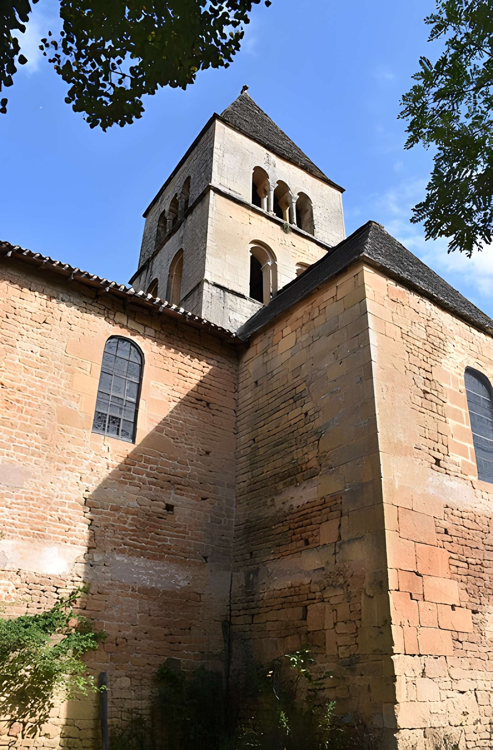 Église Saint-Léonce de Saint-Léon-sur-Vézère