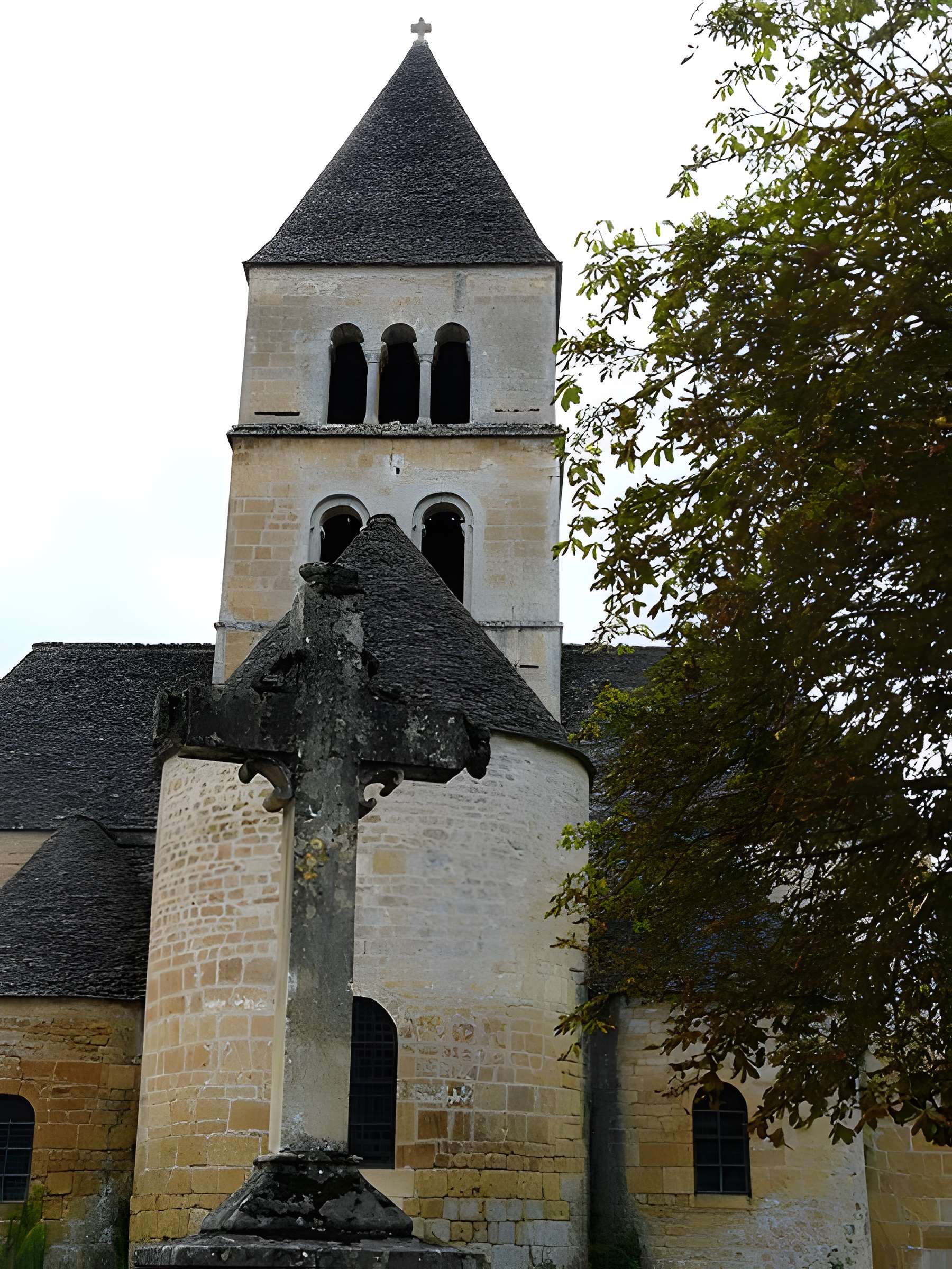 Église Saint-Léonce de Saint-Léon-sur-Vézère