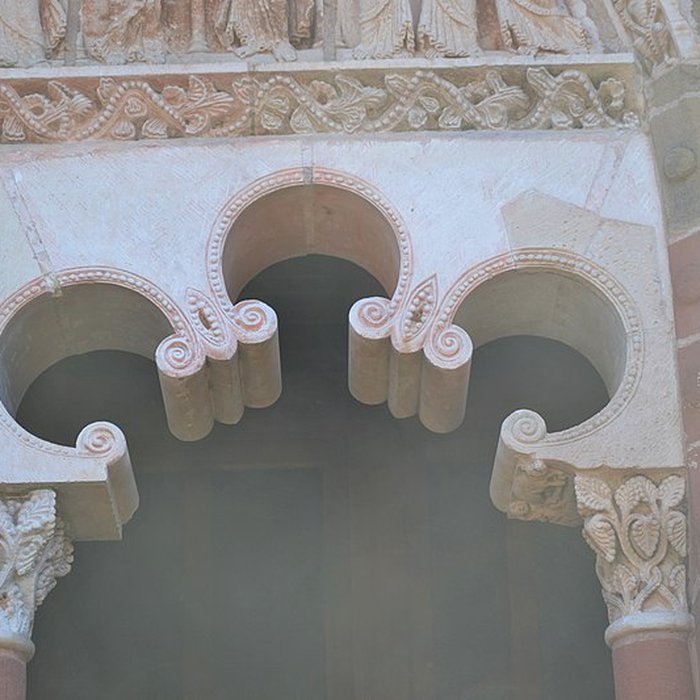 Photo de Église Saint-Pierre de Collonges-la-Rouge
