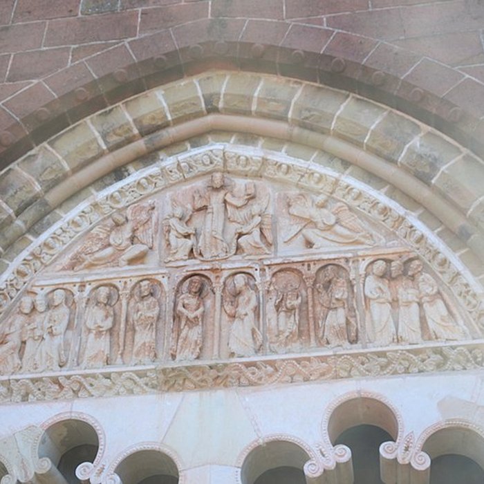 Photo de Église Saint-Pierre de Collonges-la-Rouge