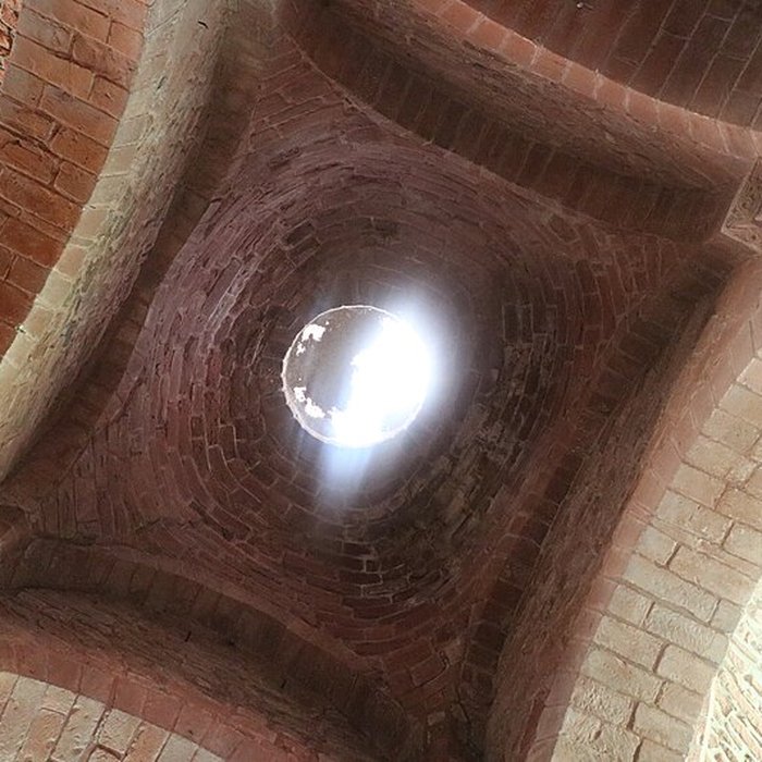 Photo de Église Saint-Pierre de Collonges-la-Rouge
