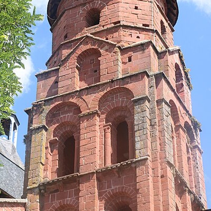 Photo de Église Saint-Pierre de Collonges-la-Rouge