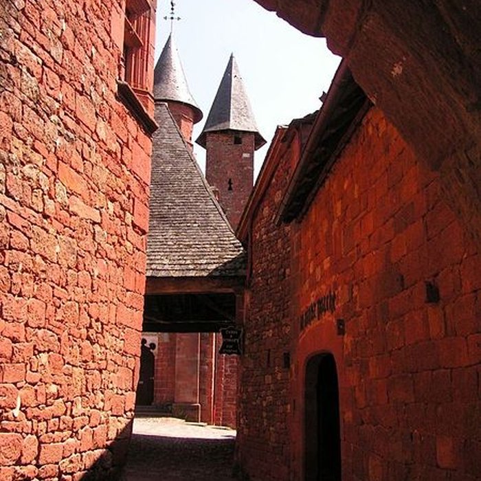 Photo de Église Saint-Pierre de Collonges-la-Rouge