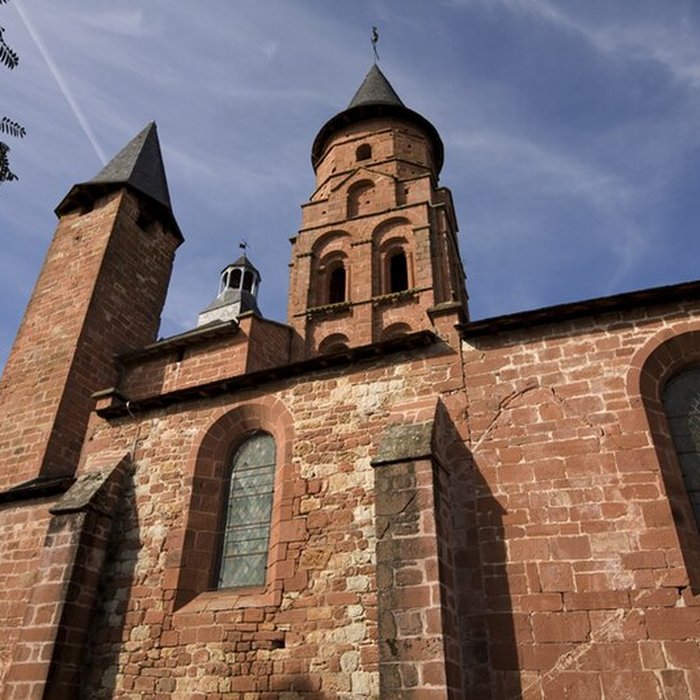 Photo de Église Saint-Pierre de Collonges-la-Rouge