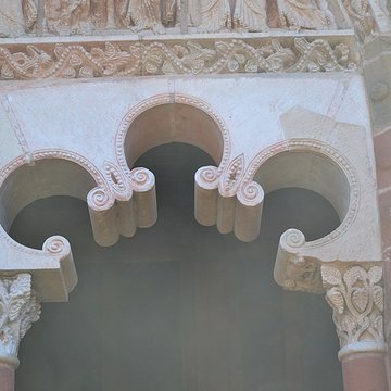 Église Saint-Pierre de Collonges-la-Rouge