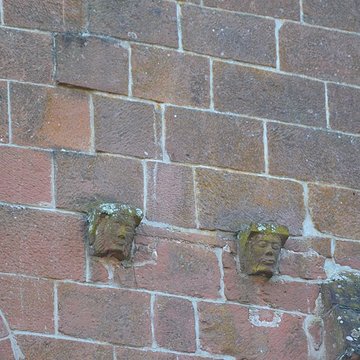 Église Saint-Pierre de Collonges-la-Rouge