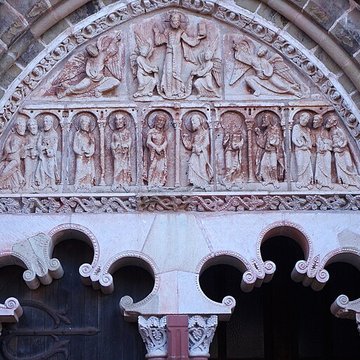 Église Saint-Pierre de Collonges-la-Rouge