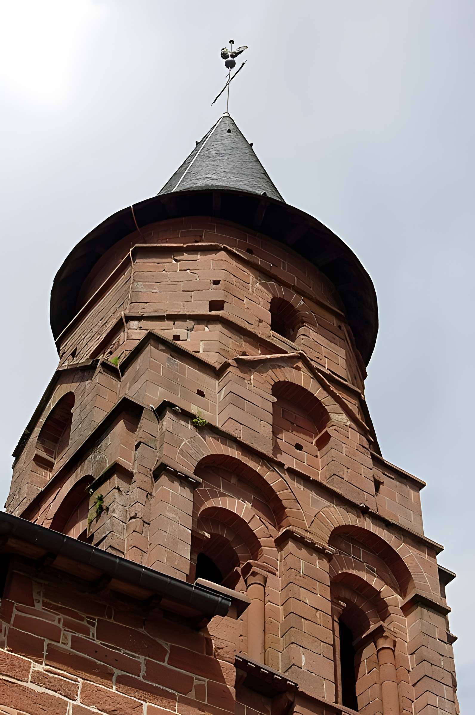 Église Saint-Pierre de Collonges-la-Rouge