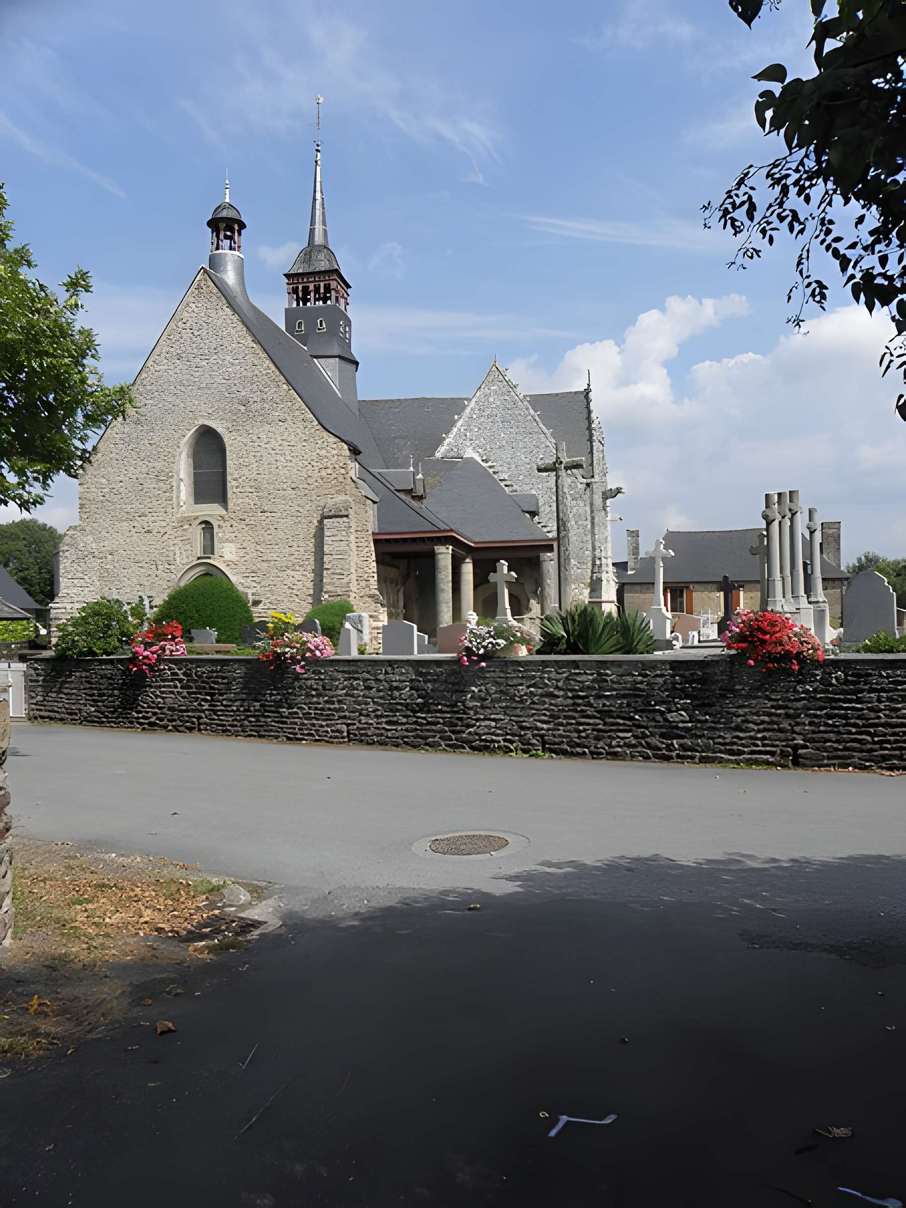 Église Saint-Léry de Saint-Léry