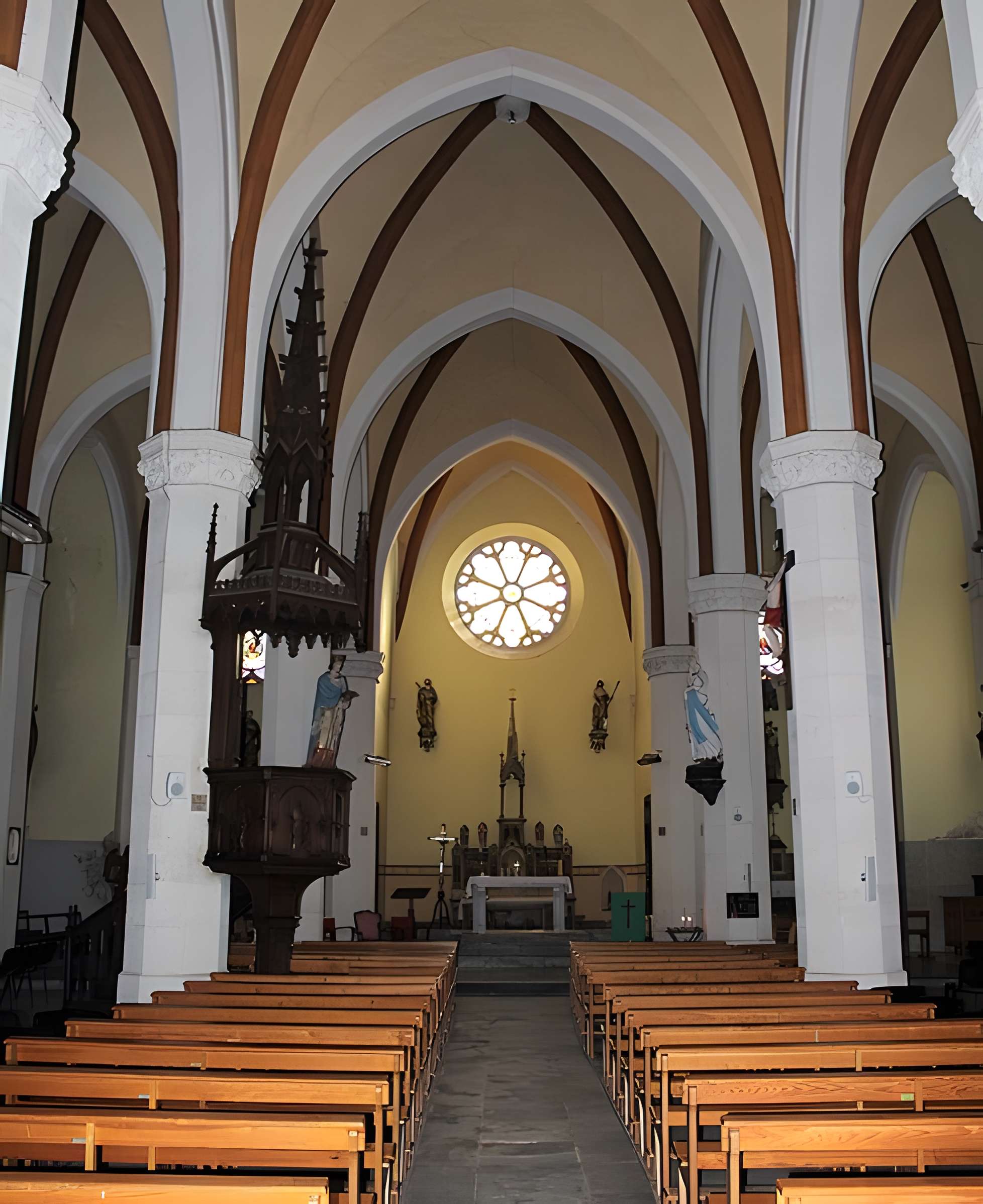 Église Saint-Louis de Rabastens-de-Bigorre