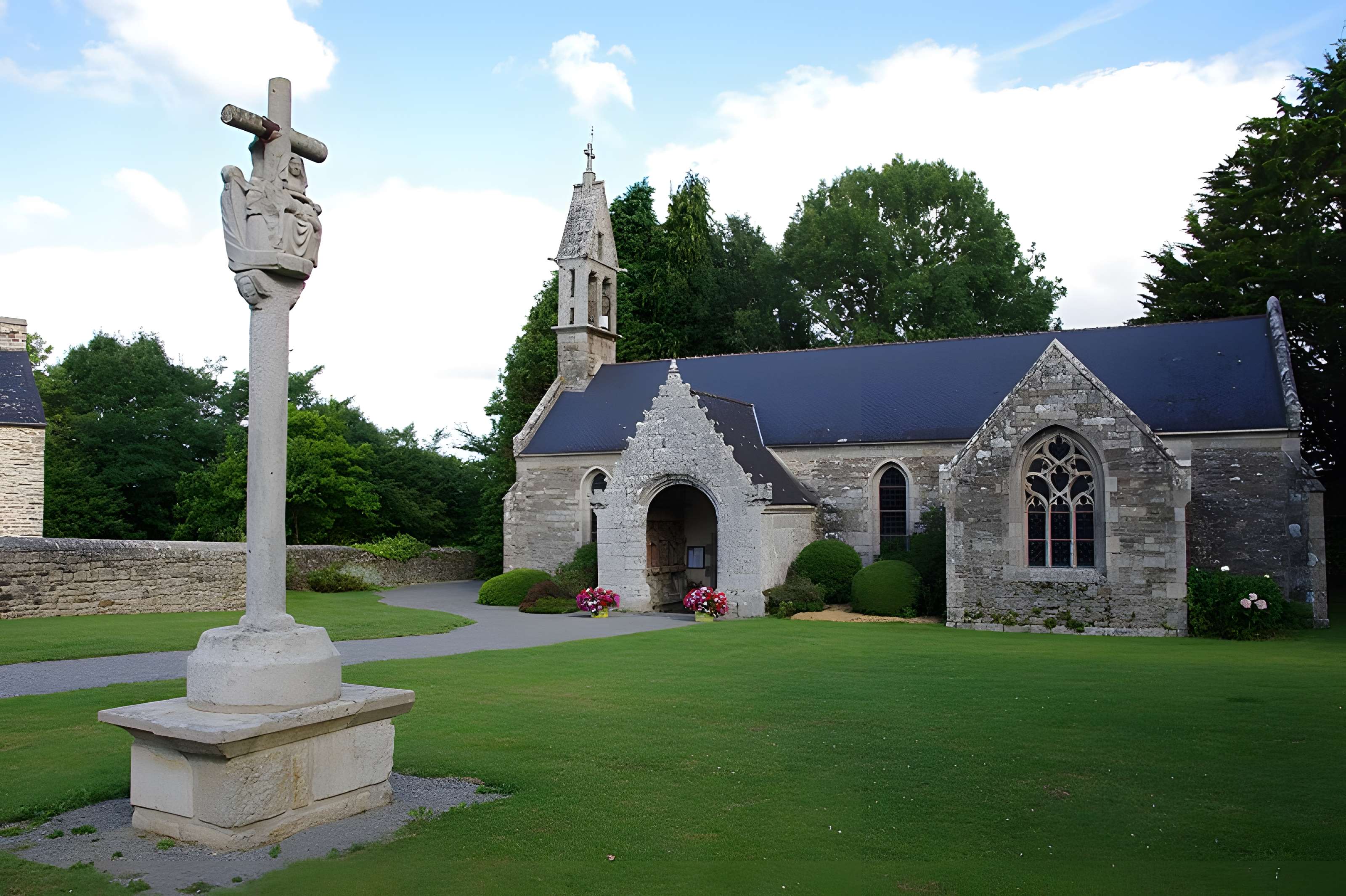 Église Saint-Louis de Treffrin