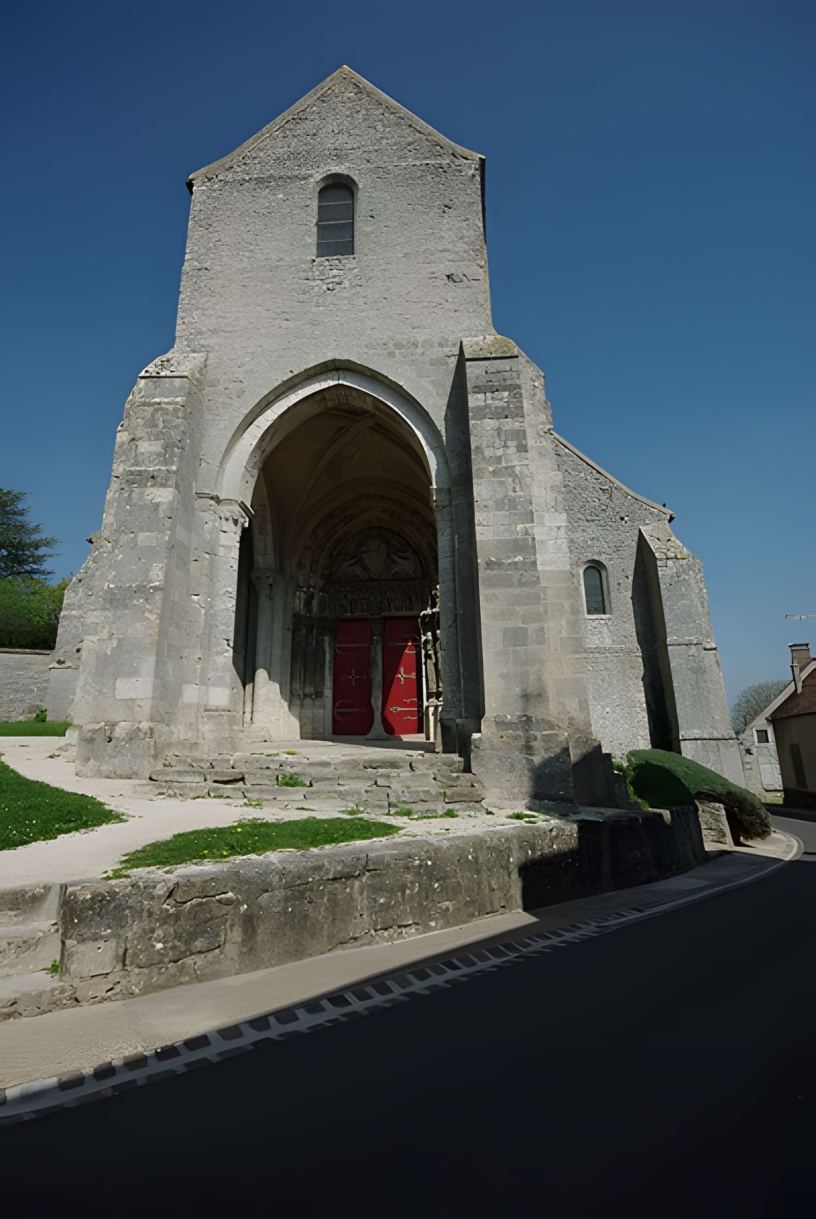 Église Saint-Loup de Saint-Loup-de-Naud