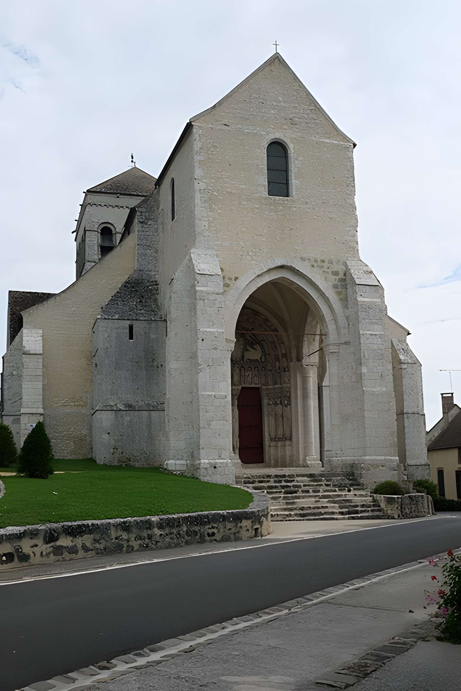 Église Saint-Loup de Saint-Loup-de-Naud