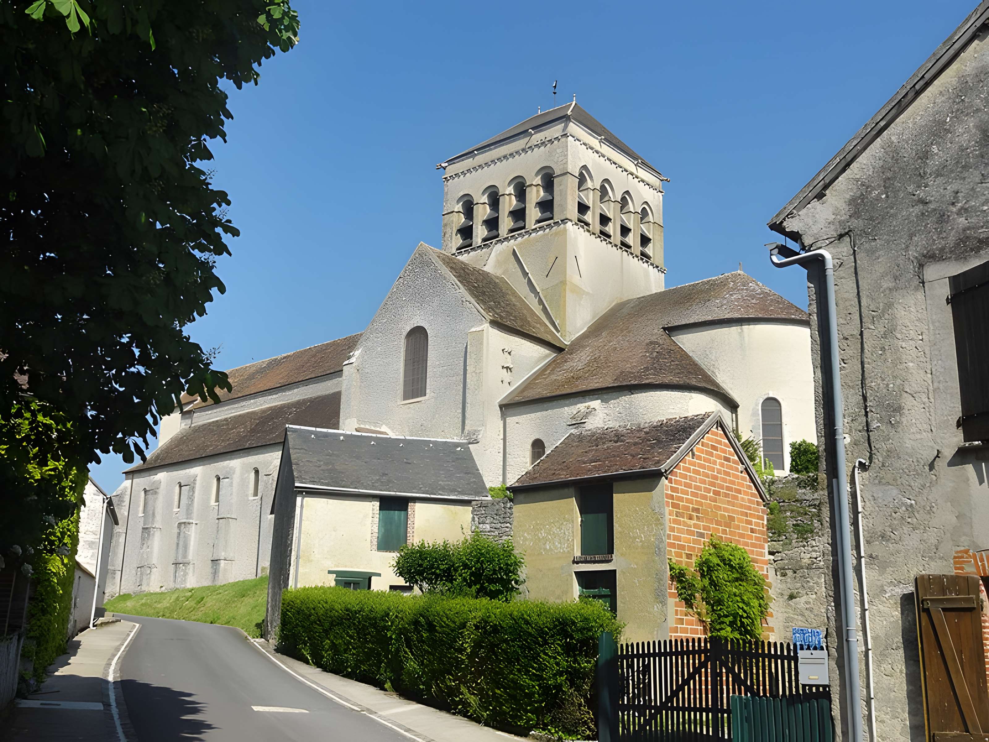 Église Saint-Loup de Saint-Loup-de-Naud
