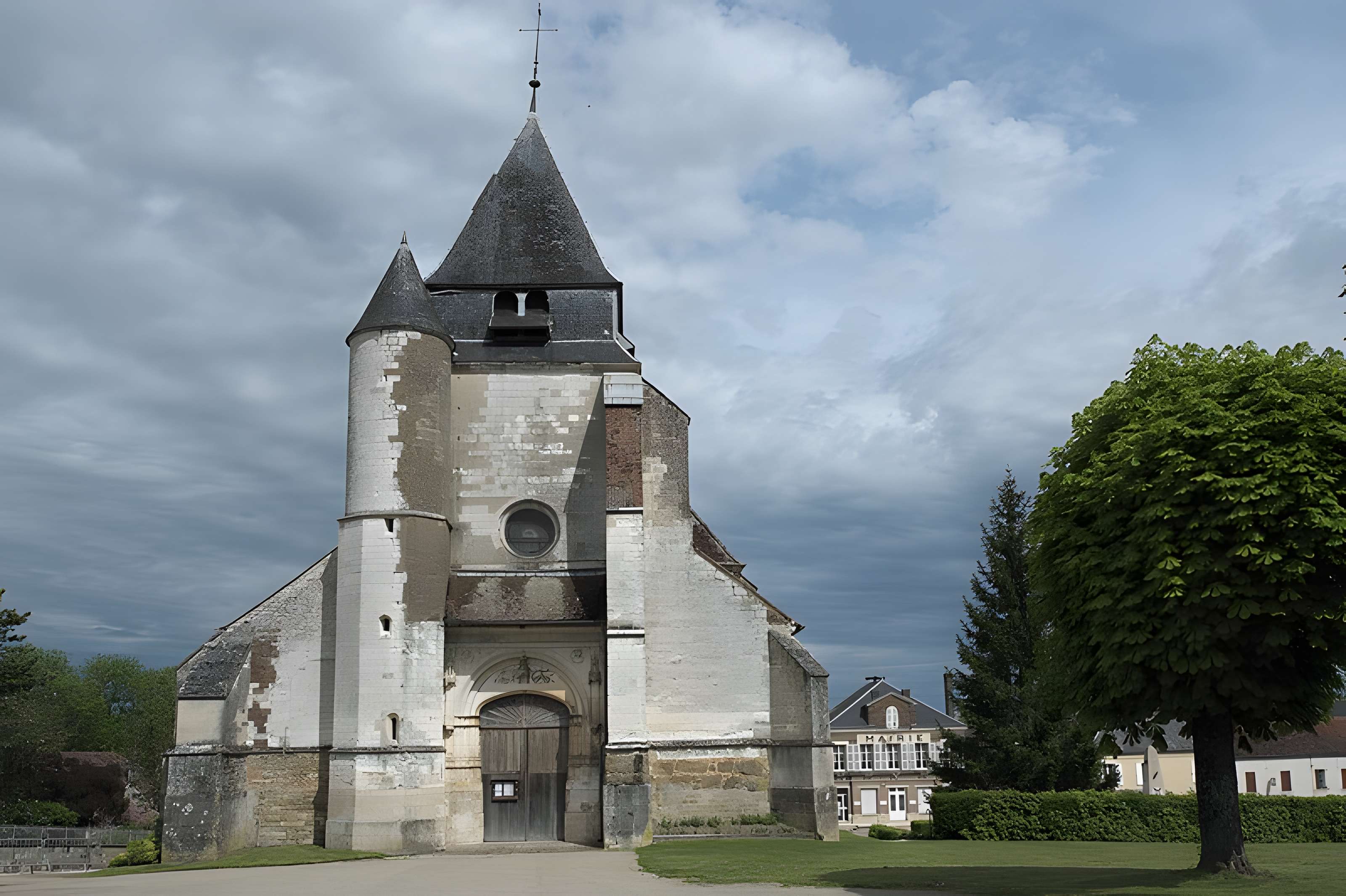 Église Saint-Loup-de-Sens d'Auxon