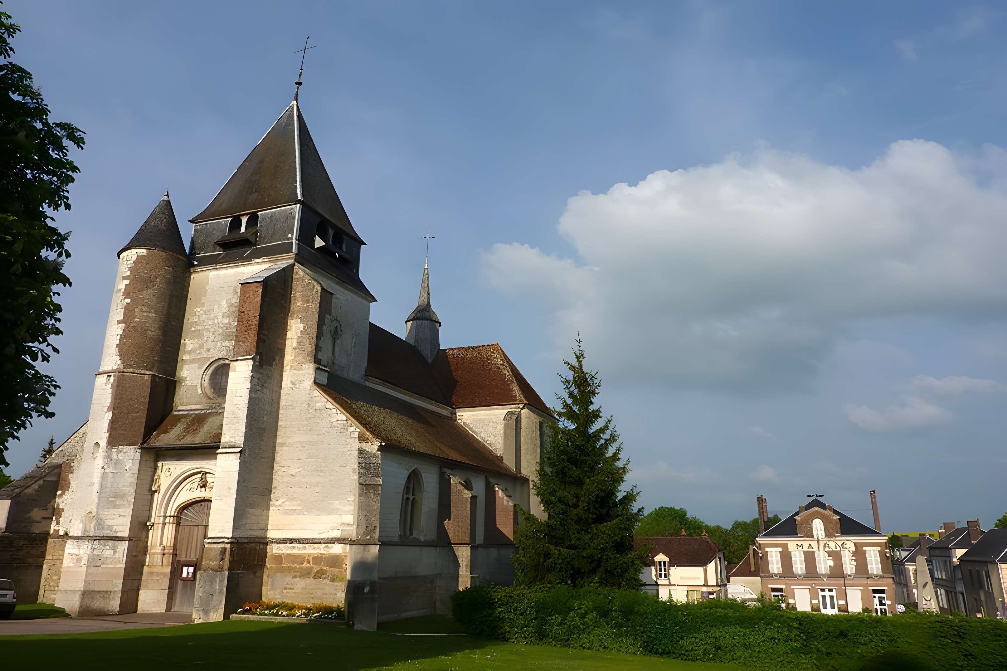 Église Saint-Loup-de-Sens d'Auxon