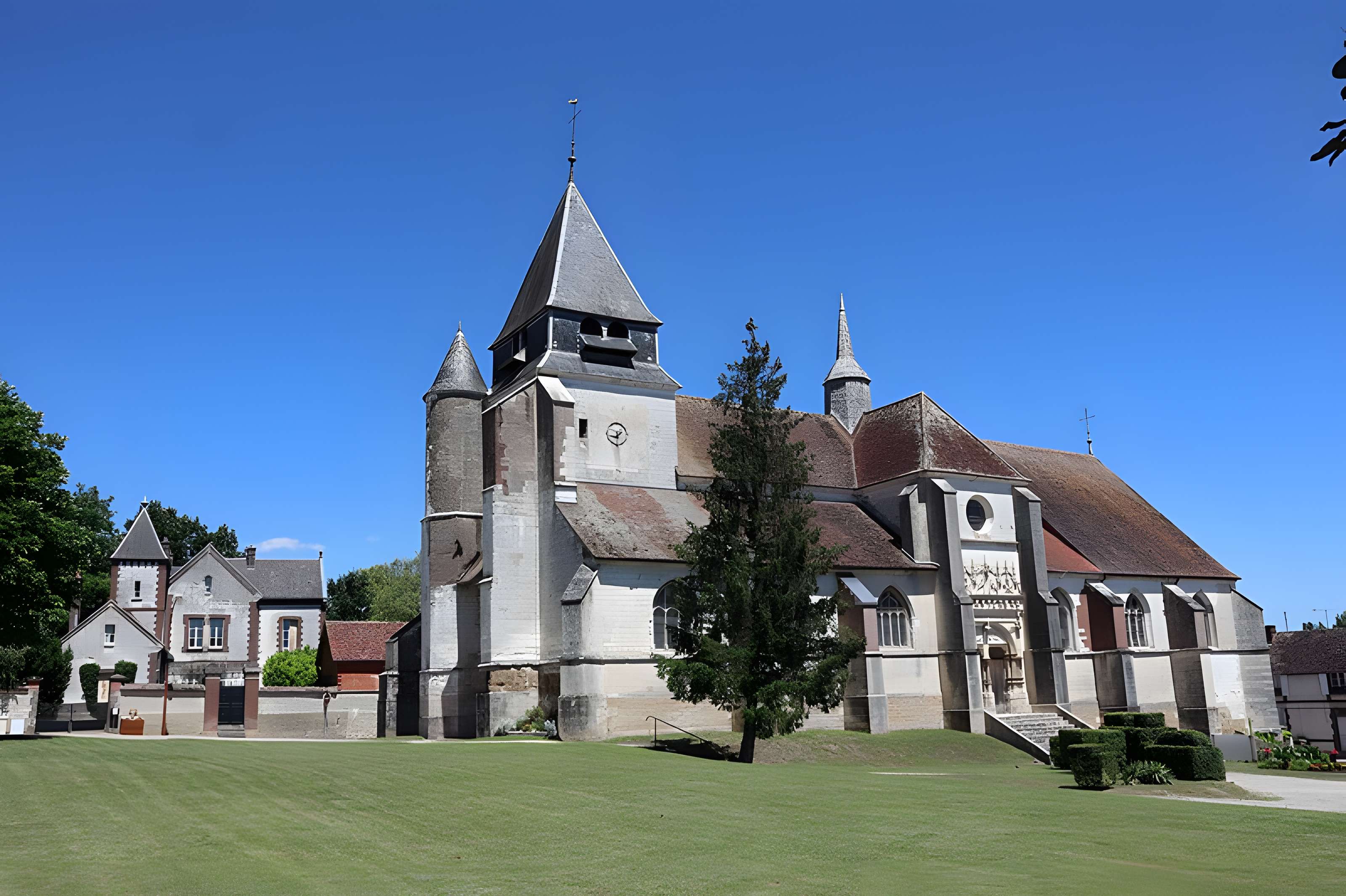 Église Saint-Loup-de-Sens d'Auxon