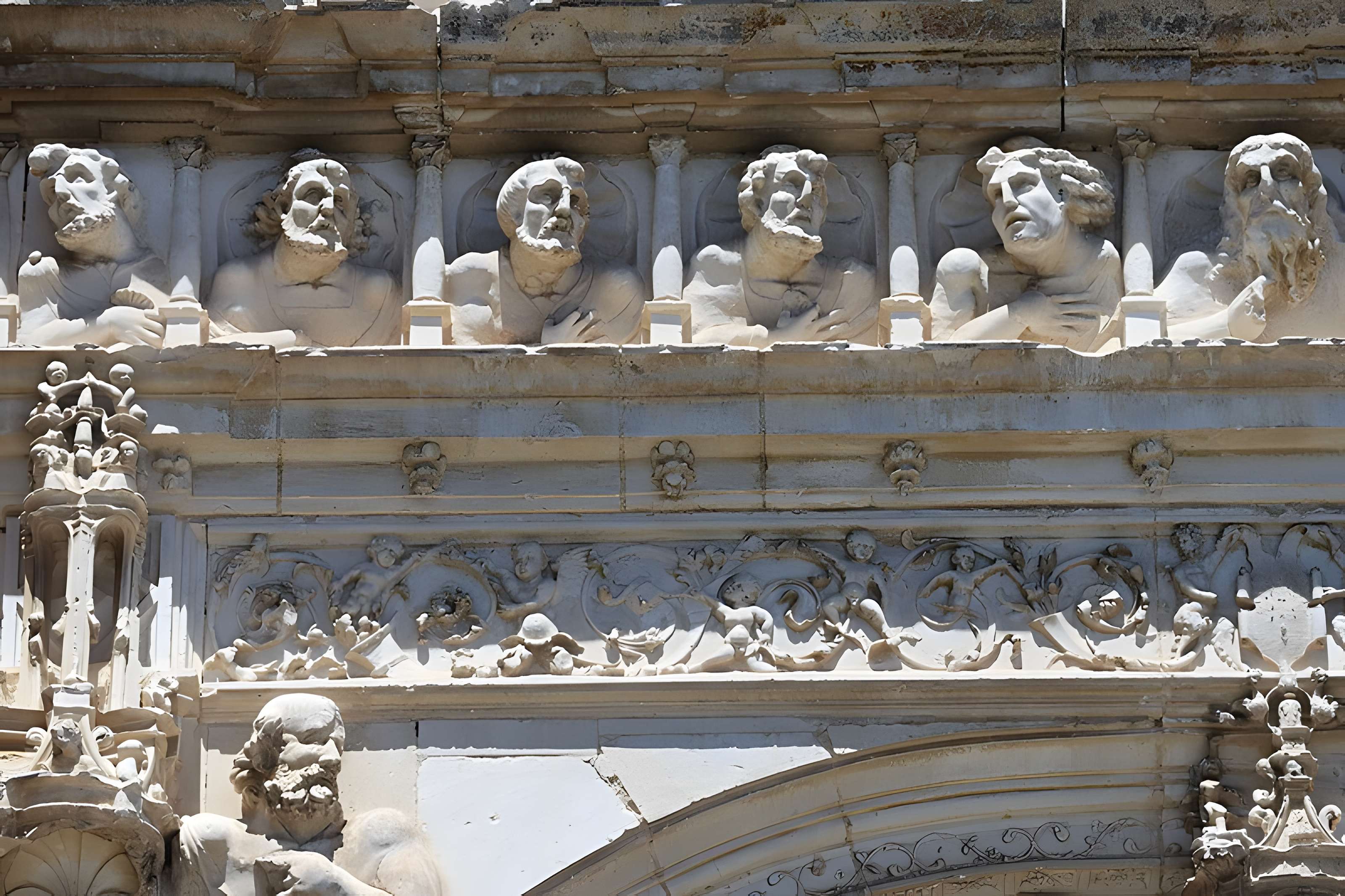 Église Saint-Loup-de-Sens d'Auxon