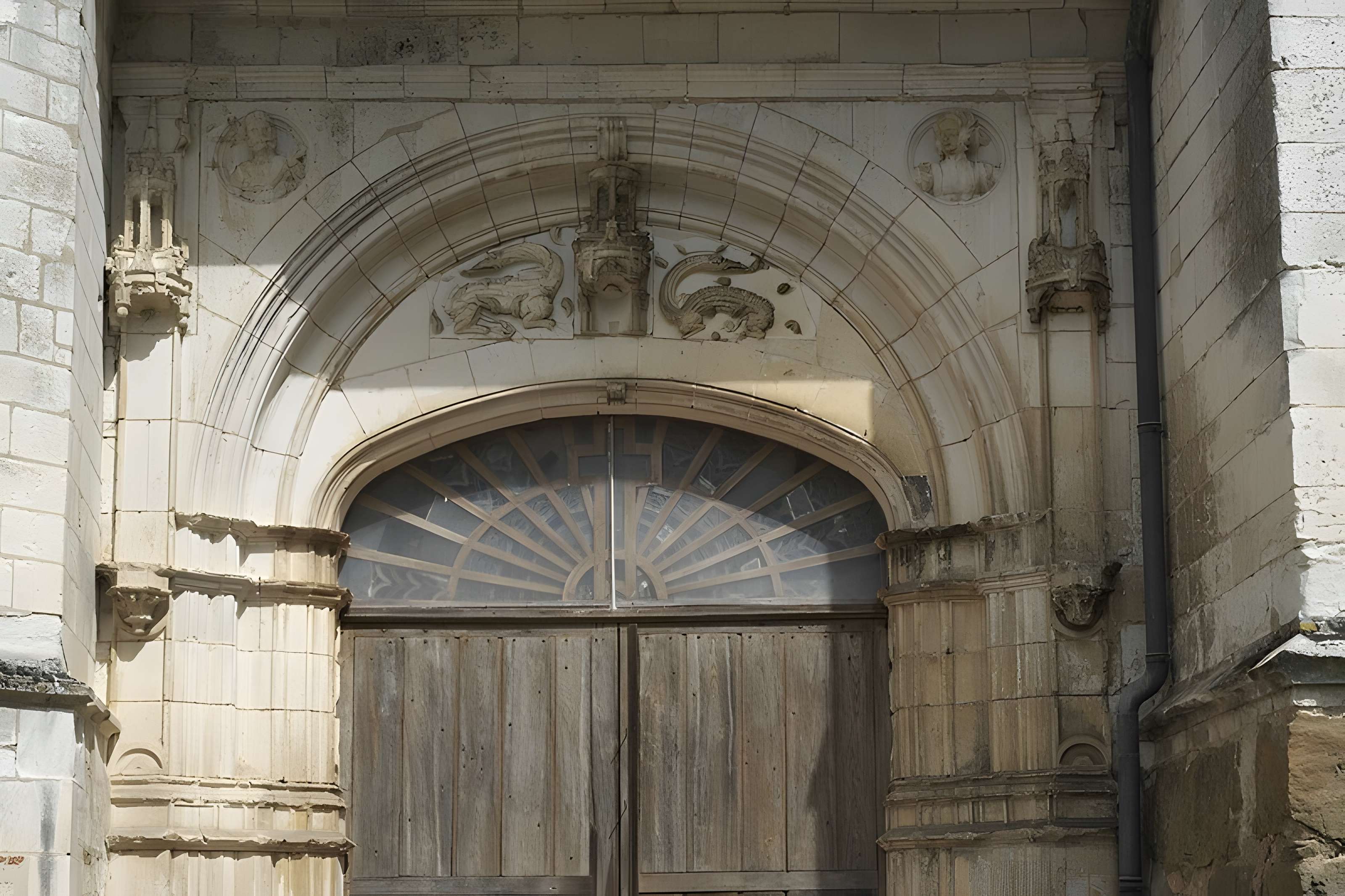 Église Saint-Loup-de-Sens d'Auxon