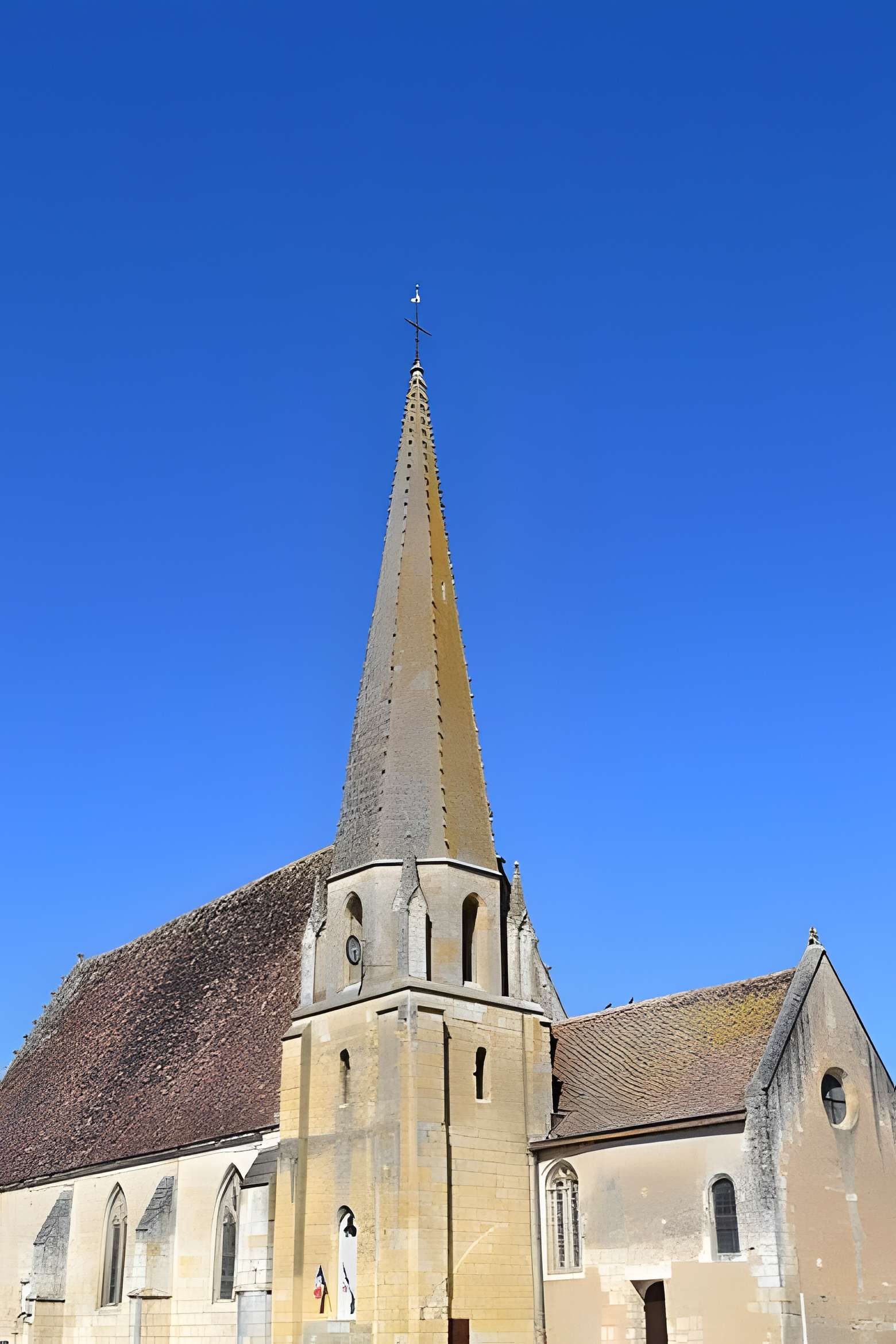 Église Saint-Lubin de Mazangé 