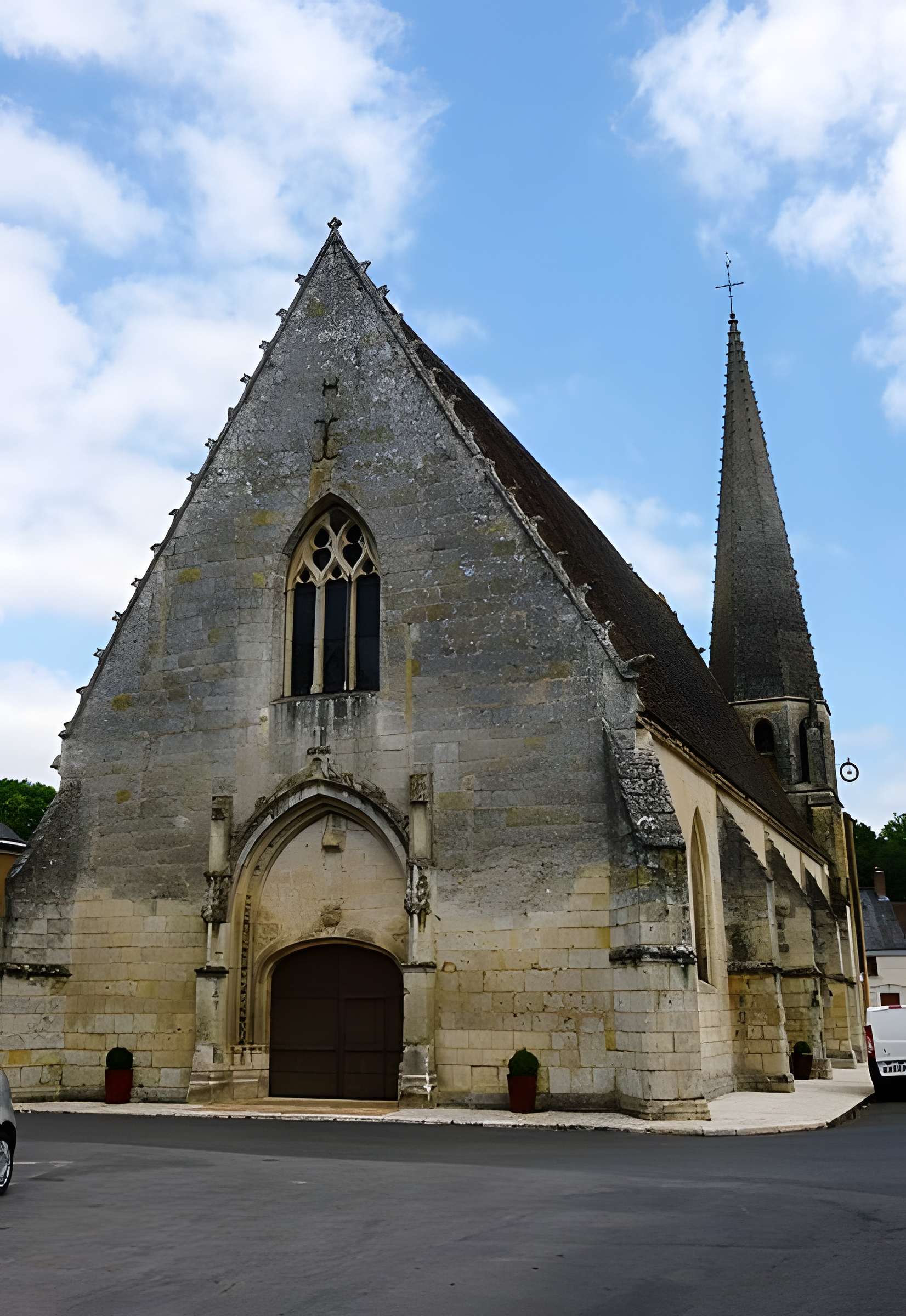 Église Saint-Lubin de Mazangé