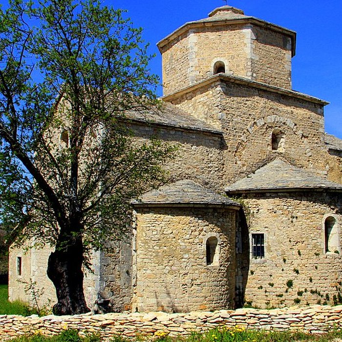 Photo de Église Saint-Pierre de Larnas