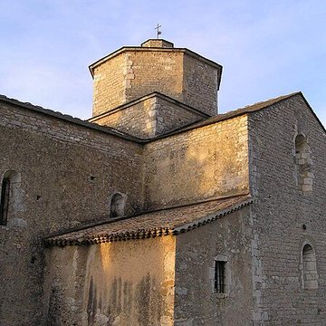 Église Saint-Pierre de Larnas