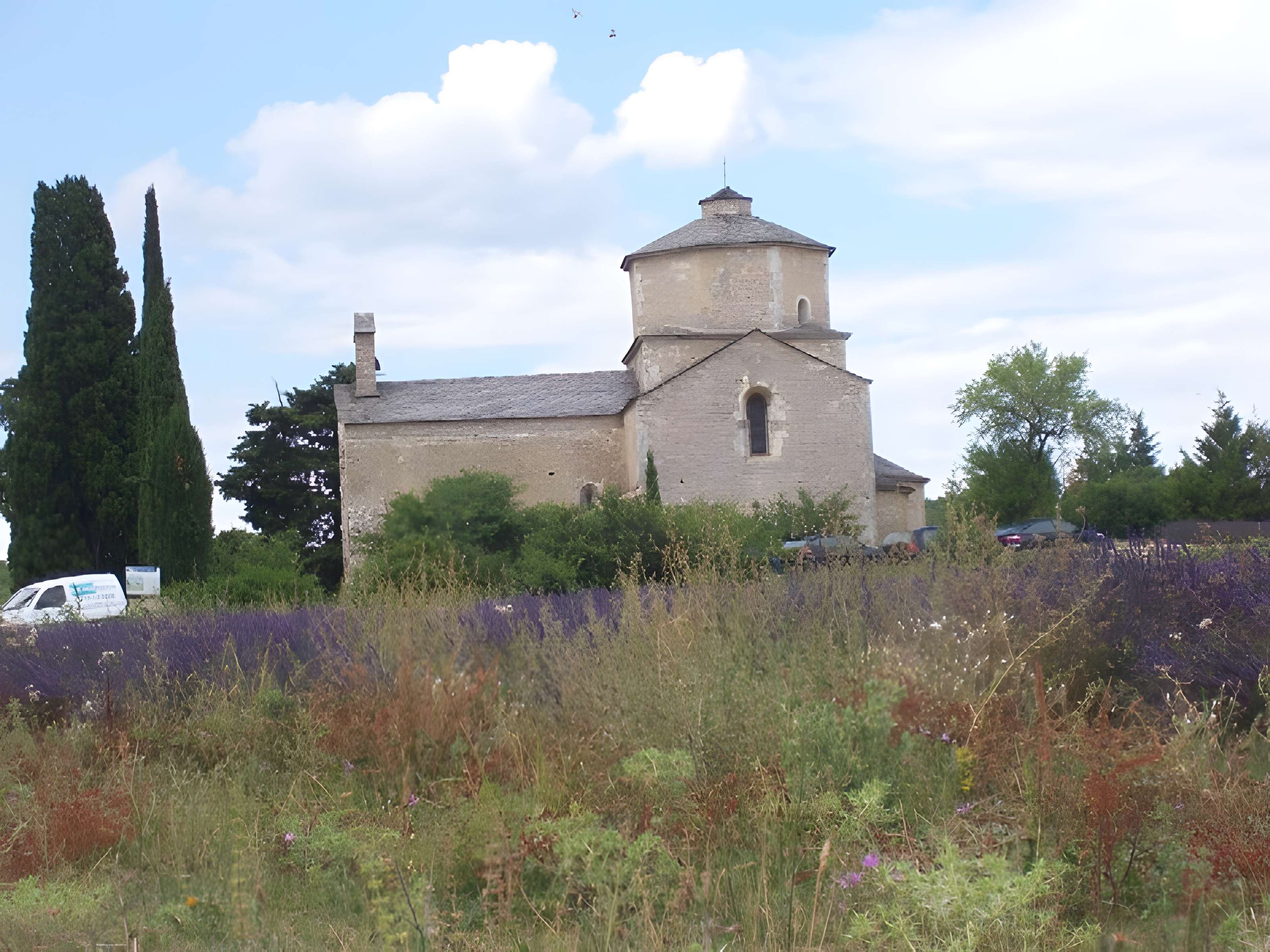 Église Saint-Pierre de Larnas