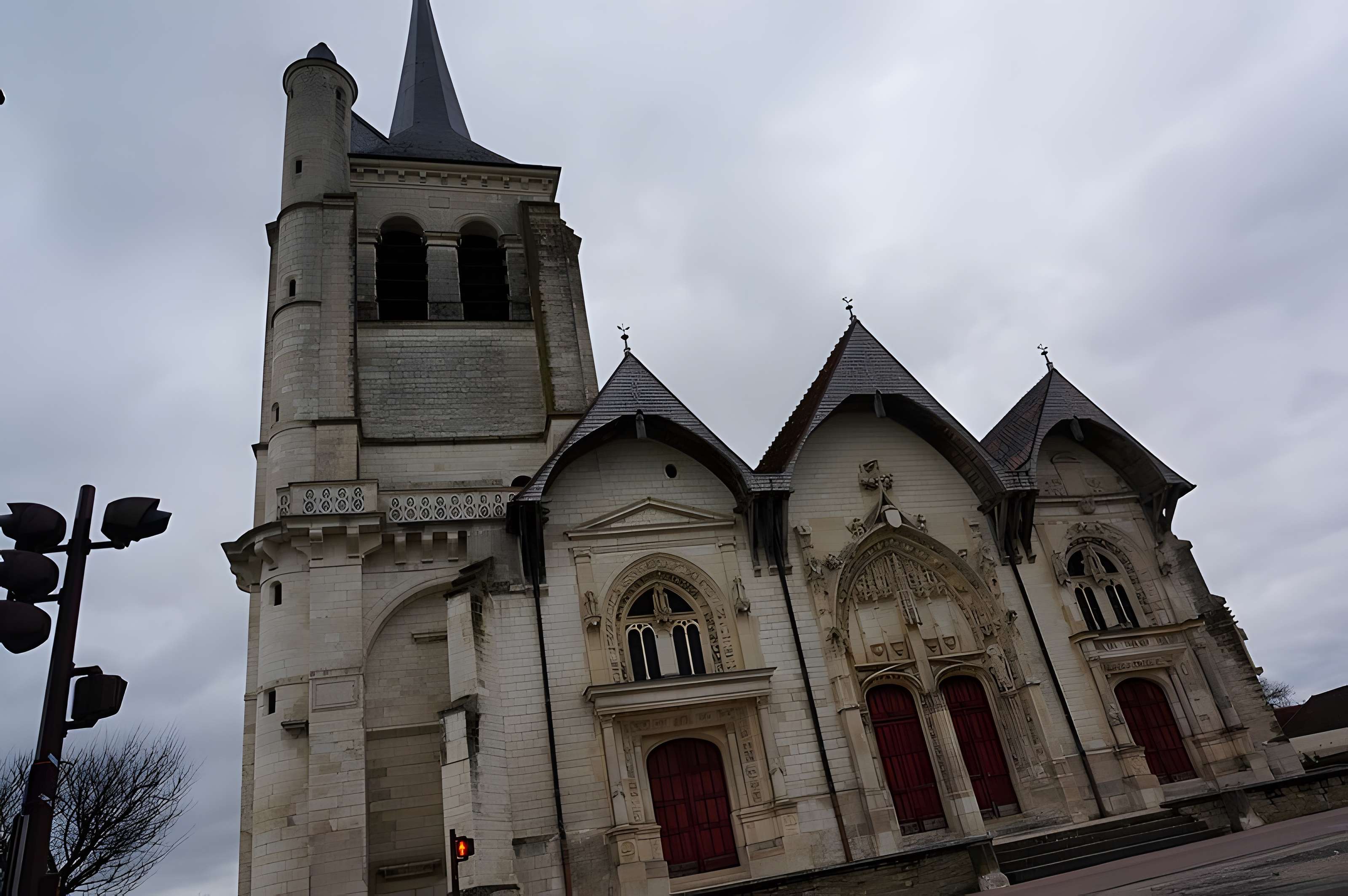 Église Saint-Luc de La Chapelle-Saint-Luc
